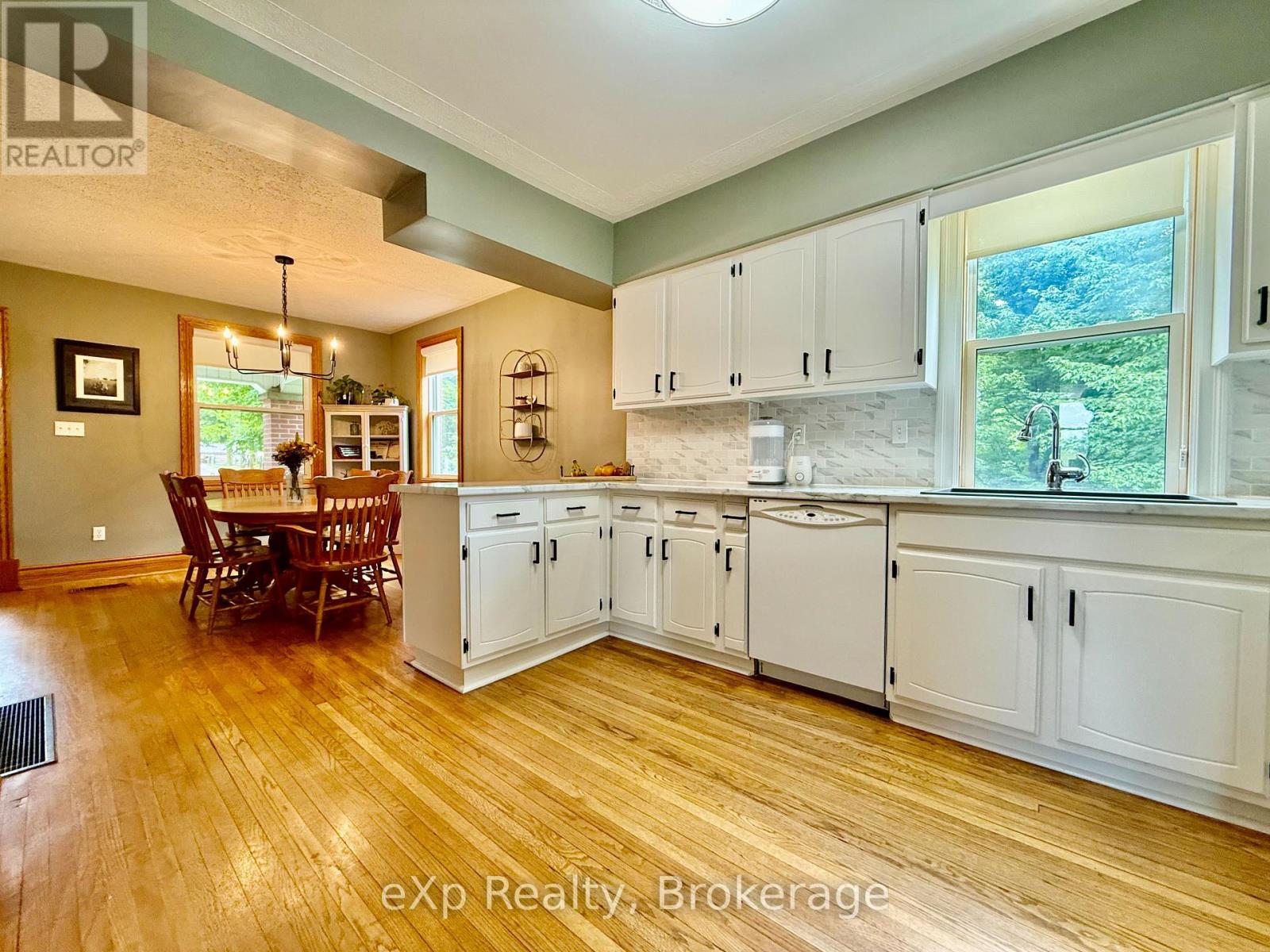 99 6 Concession, Brockton, Ontario  N0G 1K0 - Photo 7 - X12427964