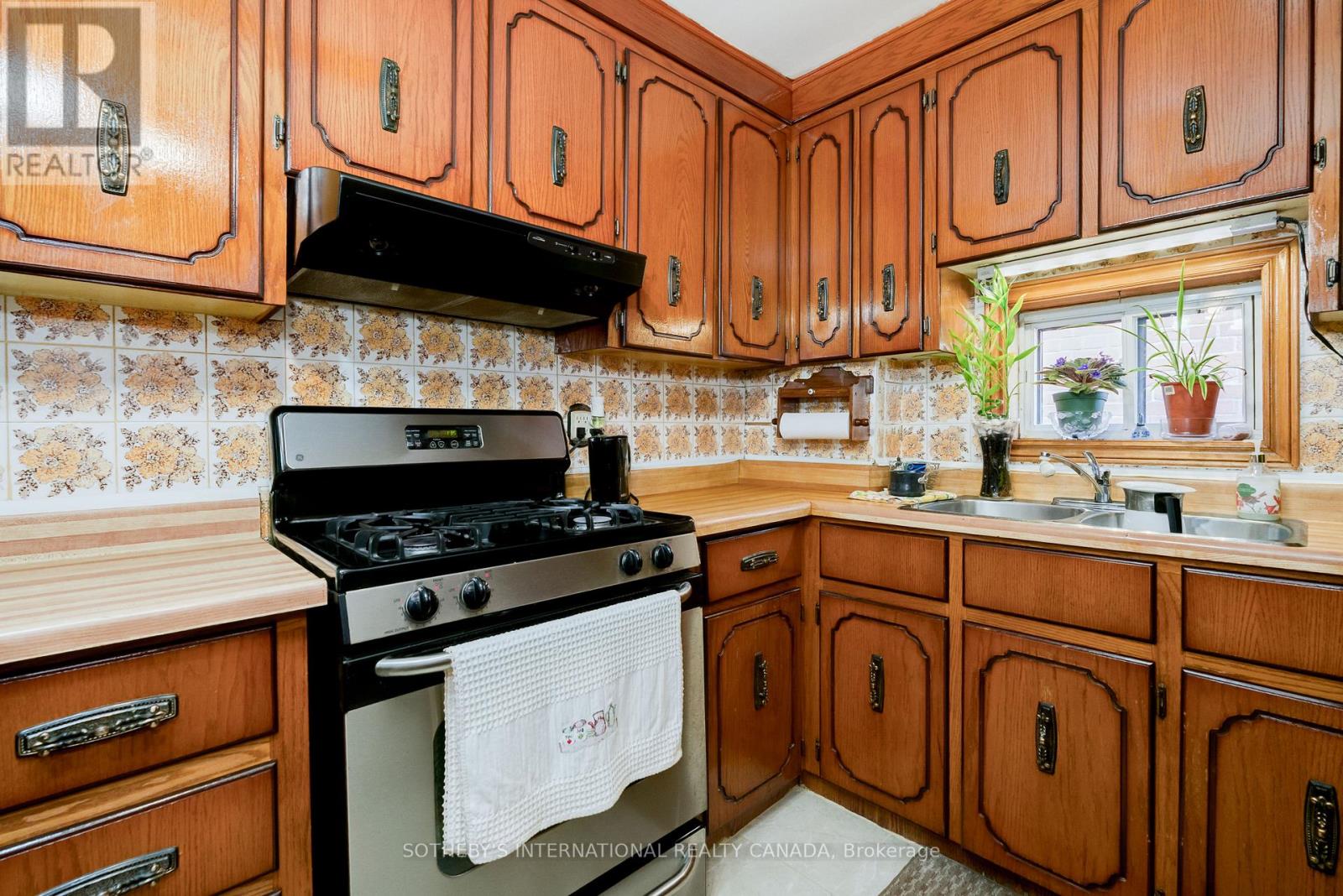 41 Margueretta Street, Toronto (Dufferin Grove), Ontario  M6K 2P6 - Photo 23 - C12391639