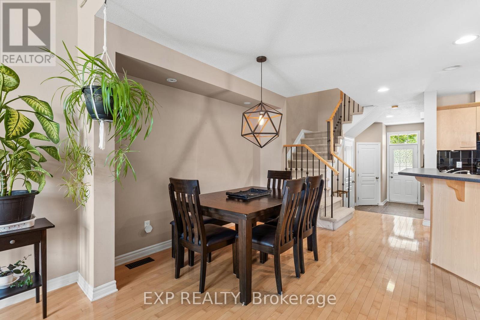 485 Grey Seal Circle, Ottawa, Ontario  K1V 2H7 - Photo 13 - X12427961