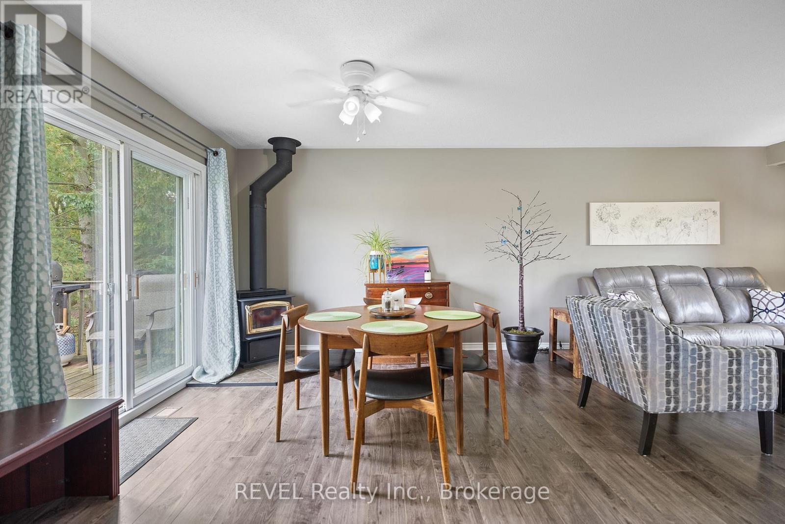 1506 Ott Road, Fort Erie, Ontario  L0S 1S0 - Photo 10 - X12427941