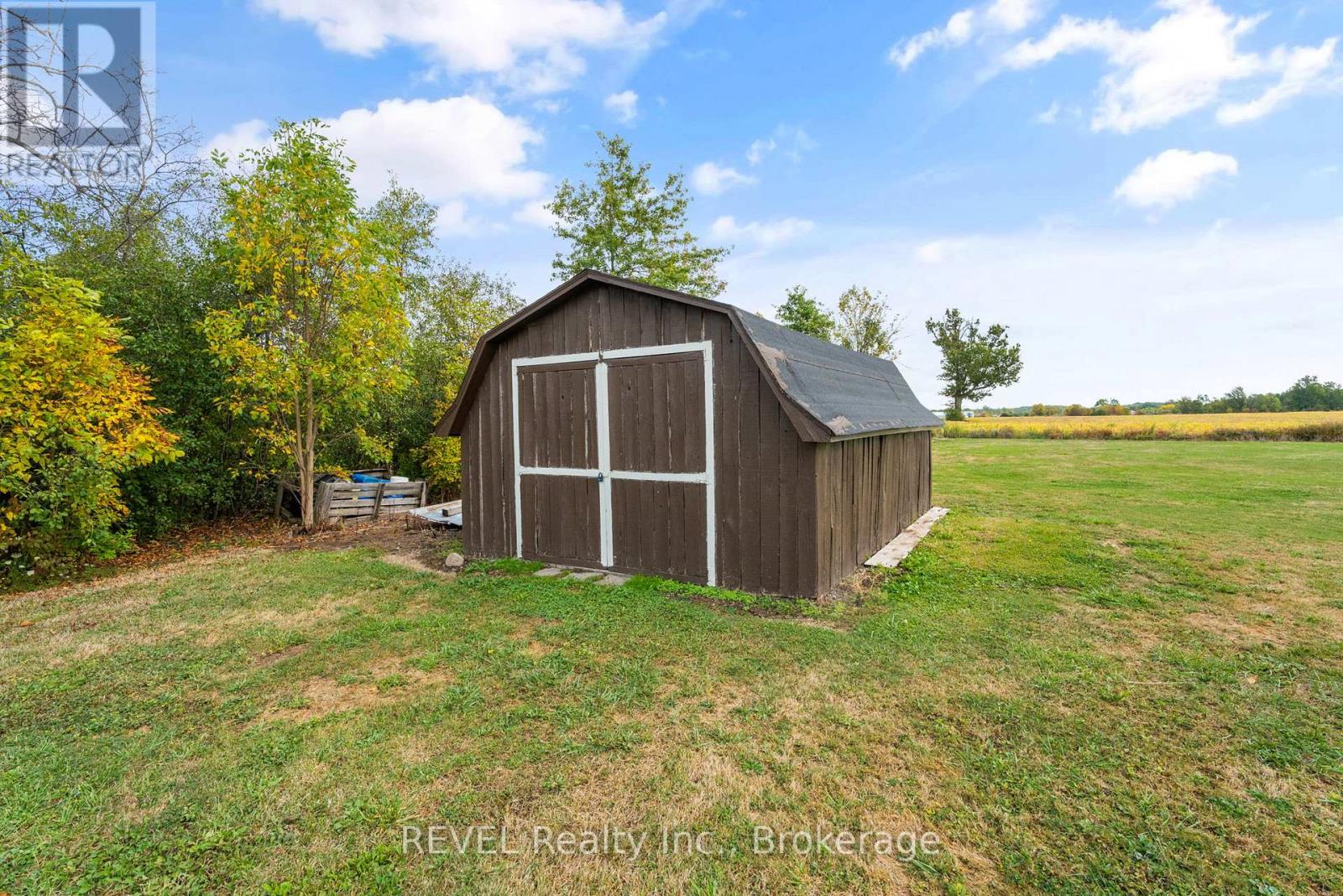 1506 Ott Road, Fort Erie, Ontario  L0S 1S0 - Photo 32 - X12427941
