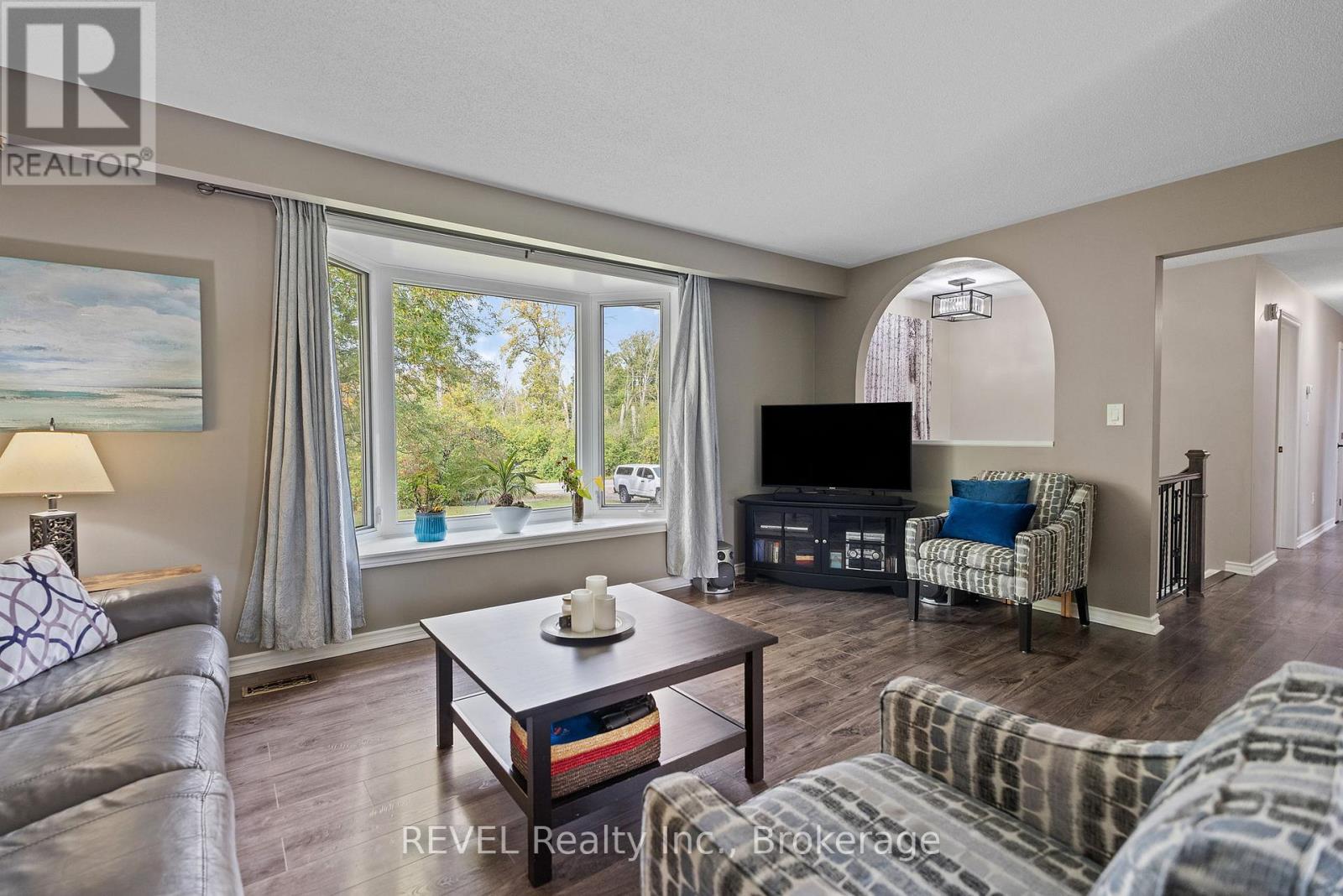 1506 Ott Road, Fort Erie, Ontario  L0S 1S0 - Photo 7 - X12427941