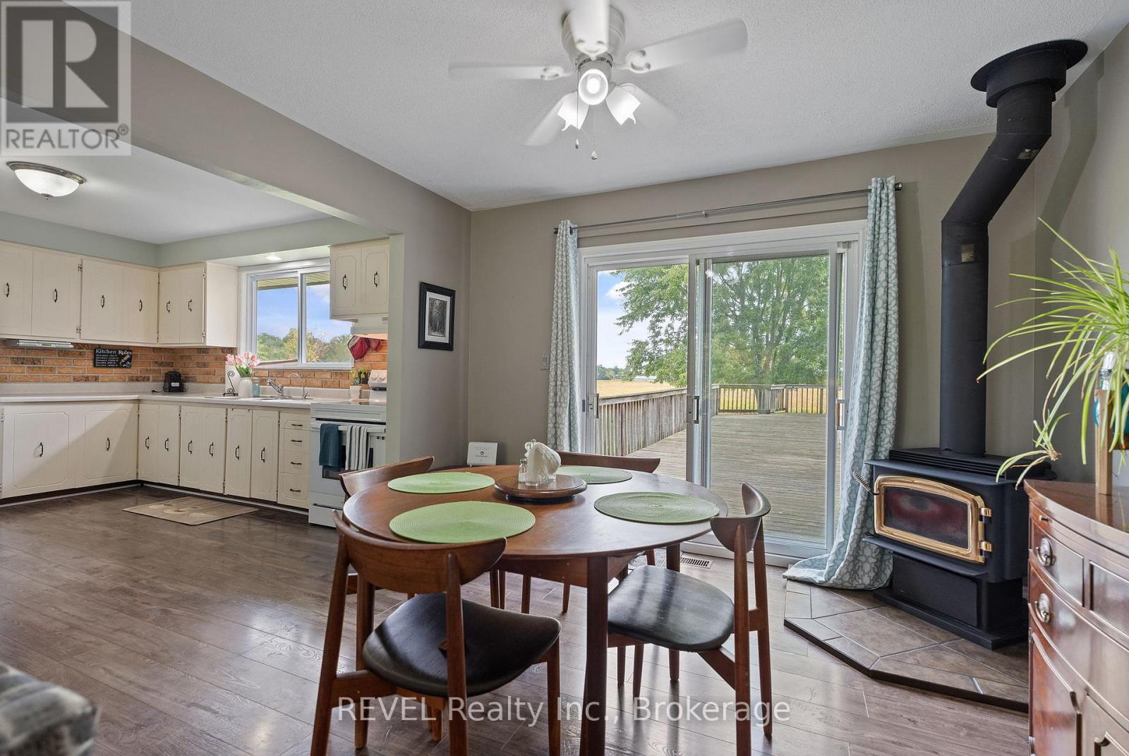 1506 Ott Road, Fort Erie, Ontario  L0S 1S0 - Photo 9 - X12427941