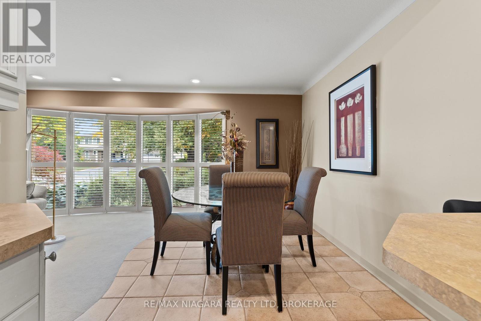 22 Royal York Road, St. Catharines (Lakeshore), Ontario  L2N 2N6 - Photo 16 - X12427958
