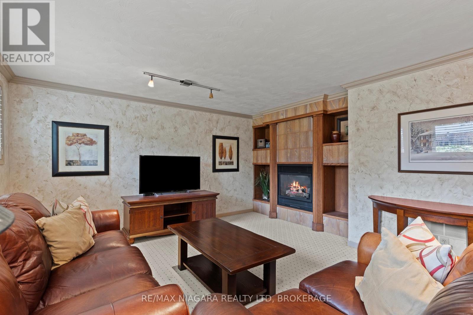 22 Royal York Road, St. Catharines (Lakeshore), Ontario  L2N 2N6 - Photo 30 - X12427958