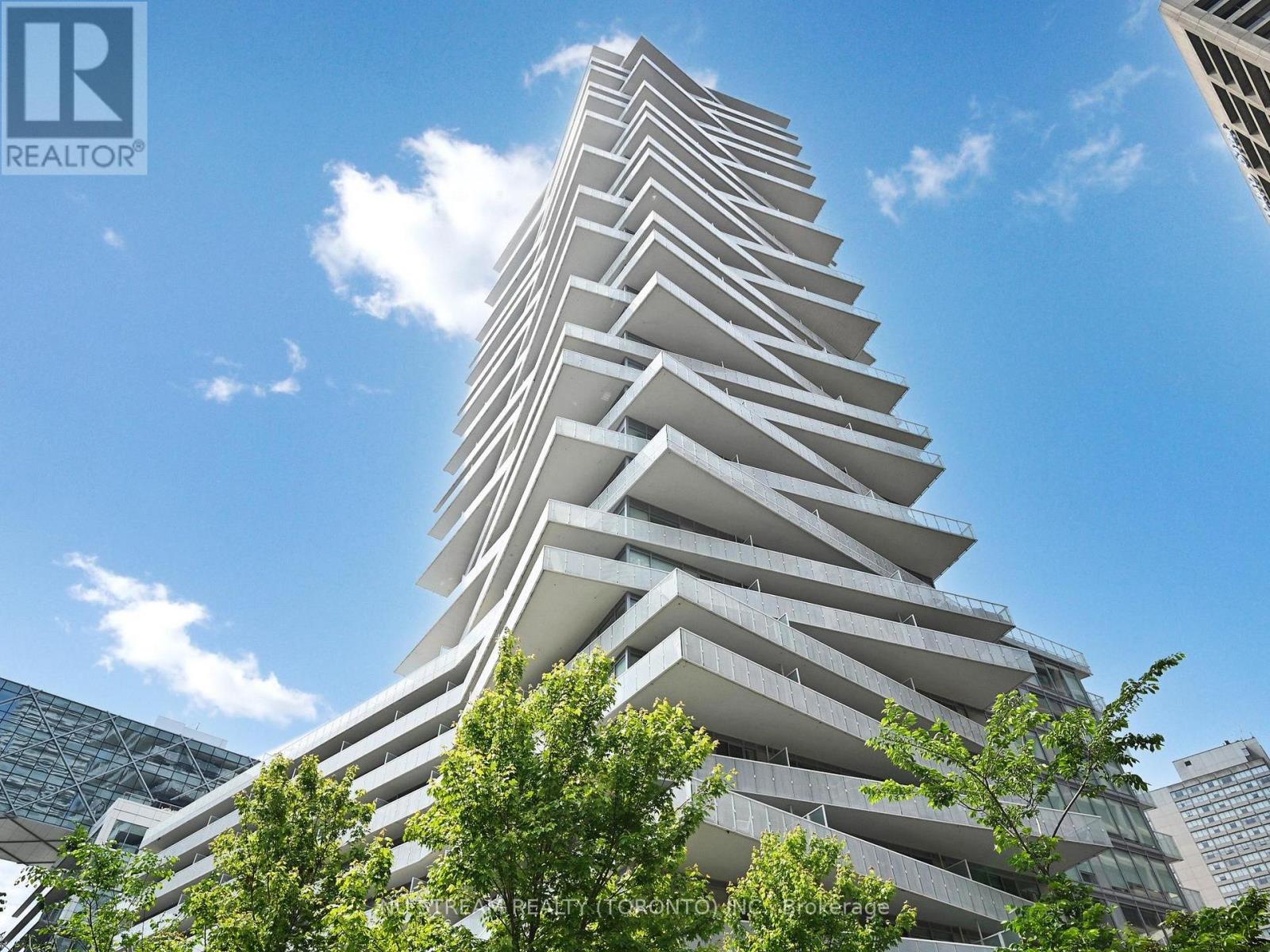 2106 - 15 Queens Quay East Quay E, Toronto, Ontario  M5E 0A5 - Photo 19 - C12427947
