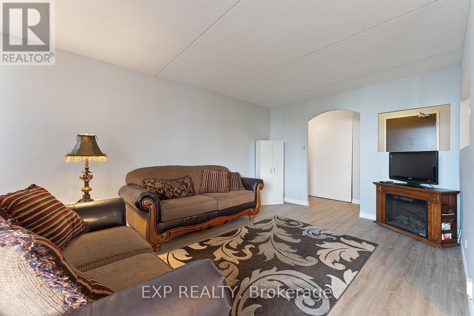 612 - 2 Glamorgan Avenue, Toronto, Ontario  M1P 2M8 - Photo 27 - E12427944