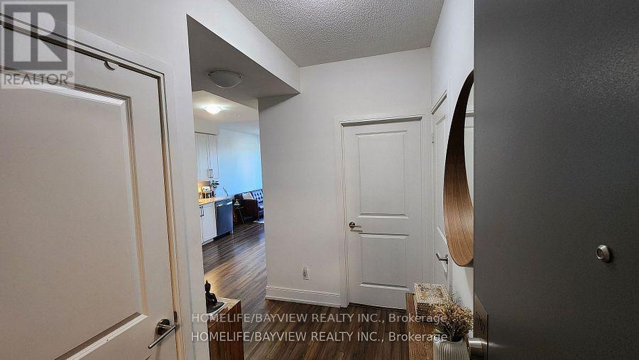 1707b - 9600 Yonge Street, Richmond Hill, Ontario  L4C 0X3 - Photo 5 - N12379482