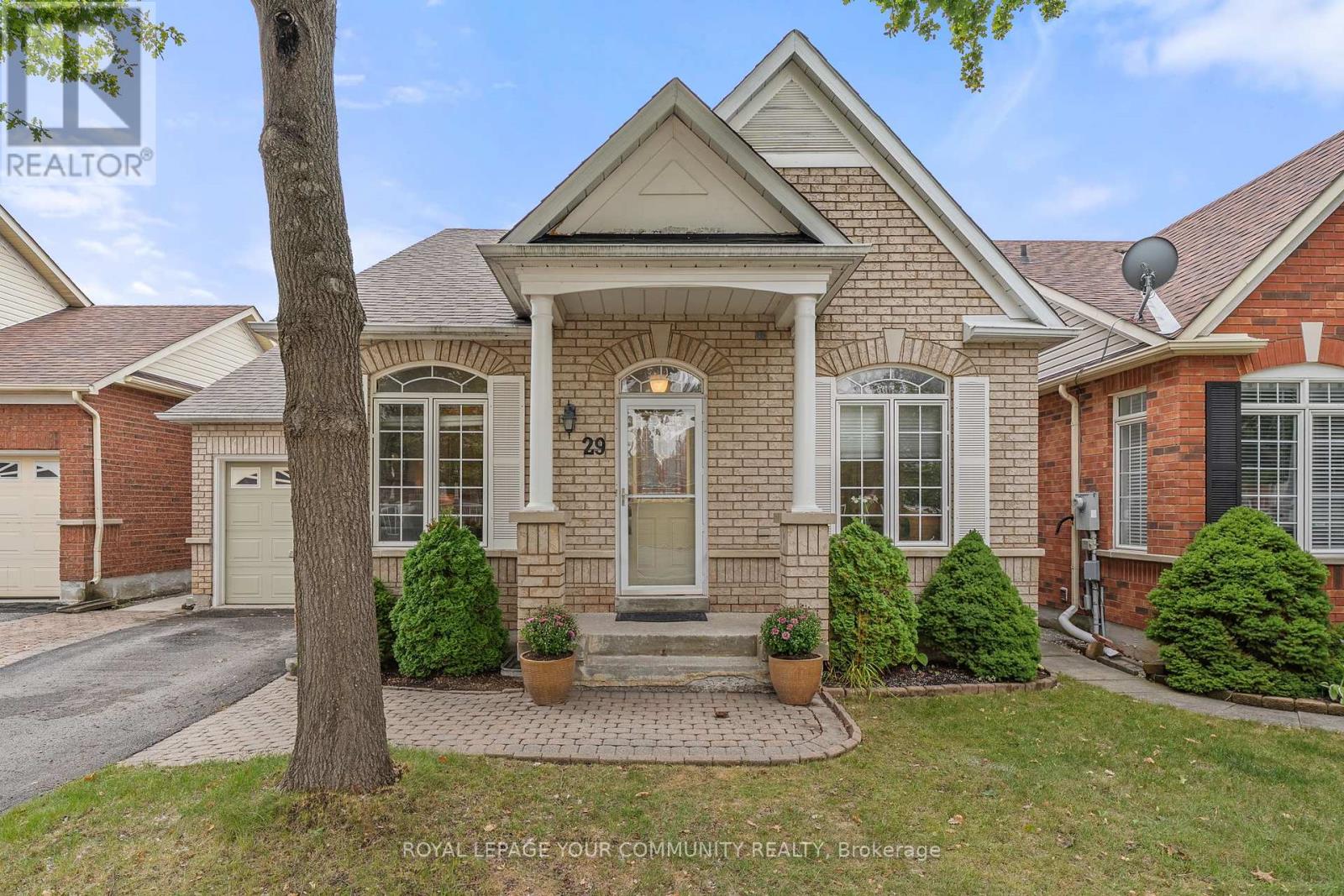29 CLIVEDEN PLACE, Markham, Ontario