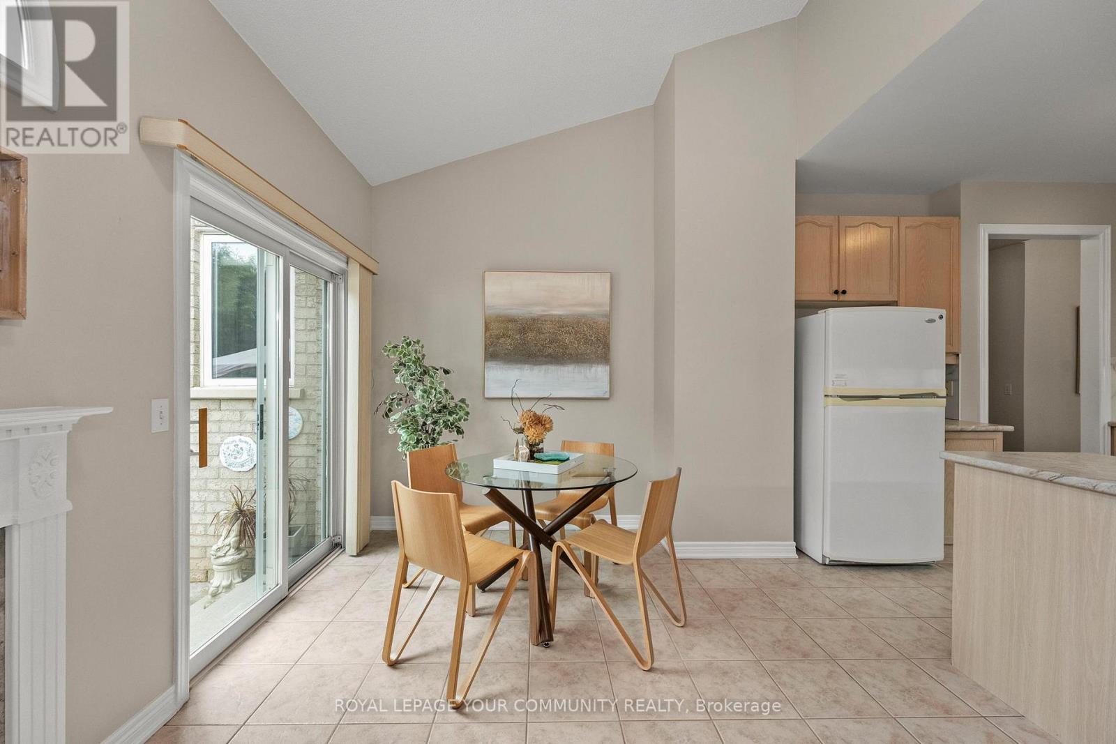 29 Cliveden Place, Markham, Ontario  L6C 2S4 - Photo 10 - N12427920