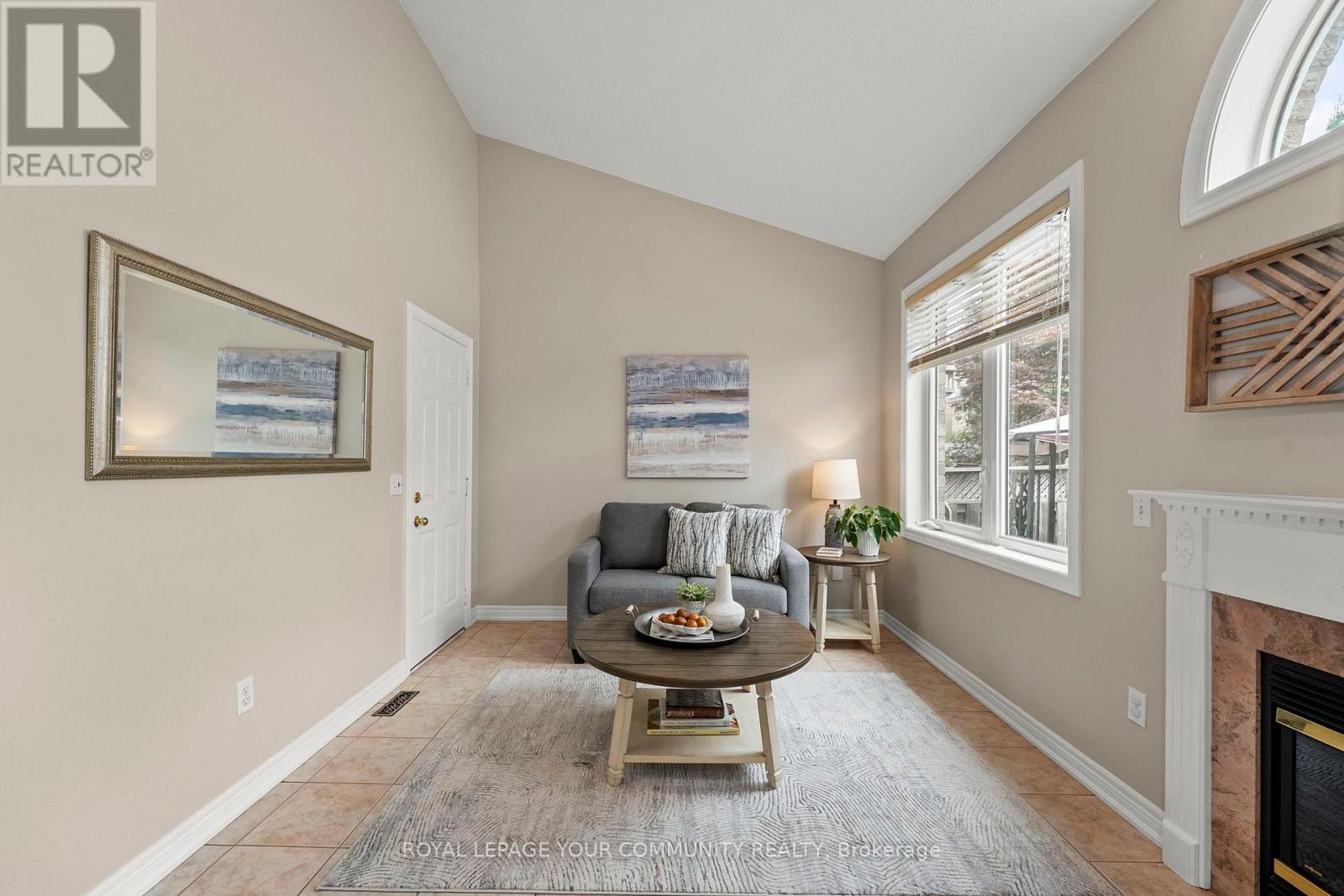 29 Cliveden Place, Markham, Ontario  L6C 2S4 - Photo 13 - N12427920