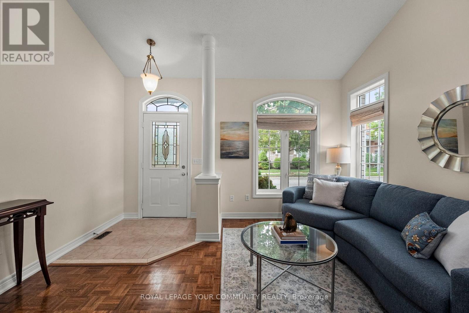 29 Cliveden Place, Markham, Ontario  L6C 2S4 - Photo 2 - N12427920