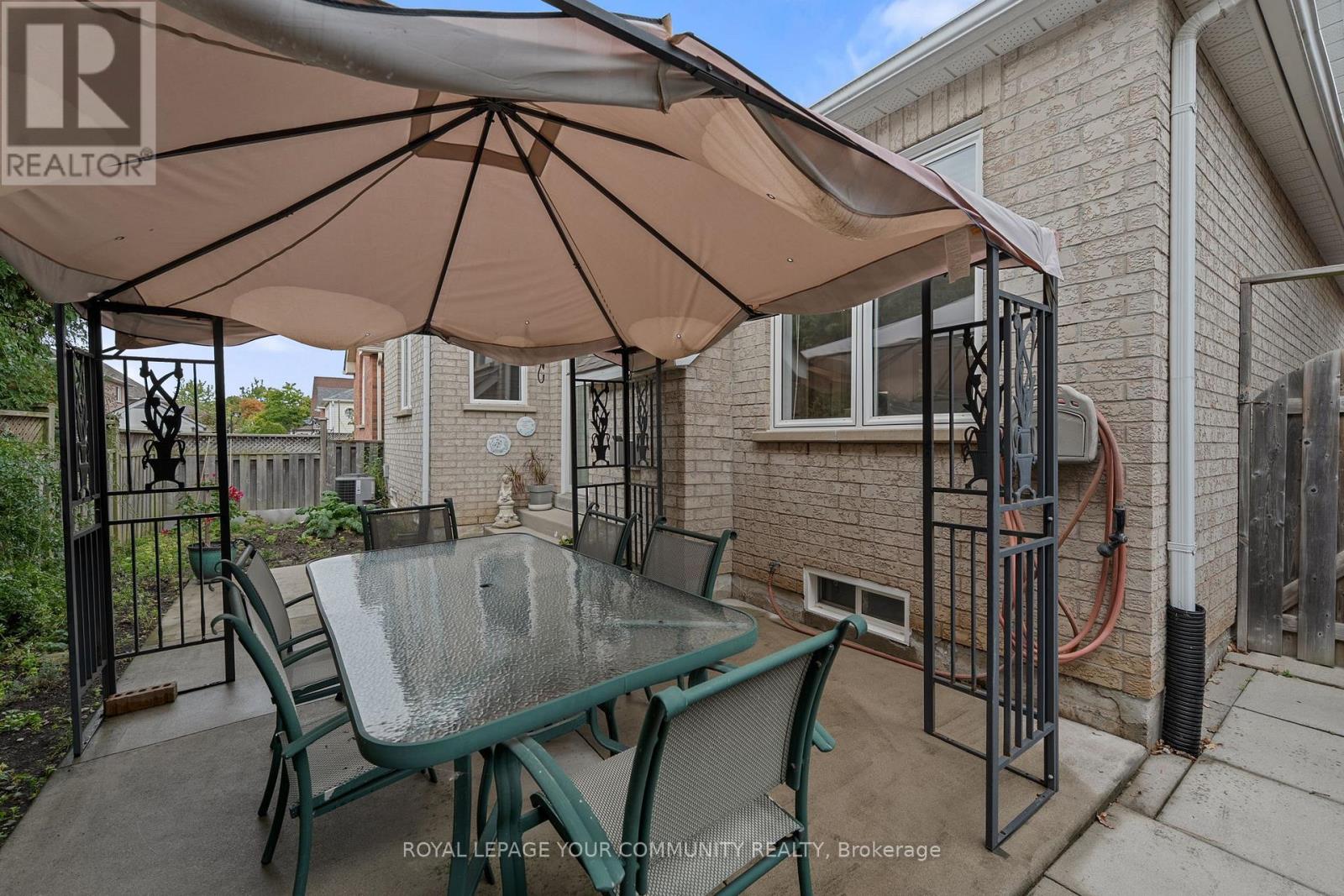 29 Cliveden Place, Markham, Ontario  L6C 2S4 - Photo 23 - N12427920