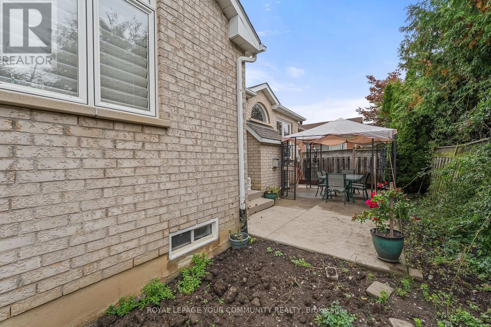 29 Cliveden Place, Markham, Ontario  L6C 2S4 - Photo 24 - N12427920