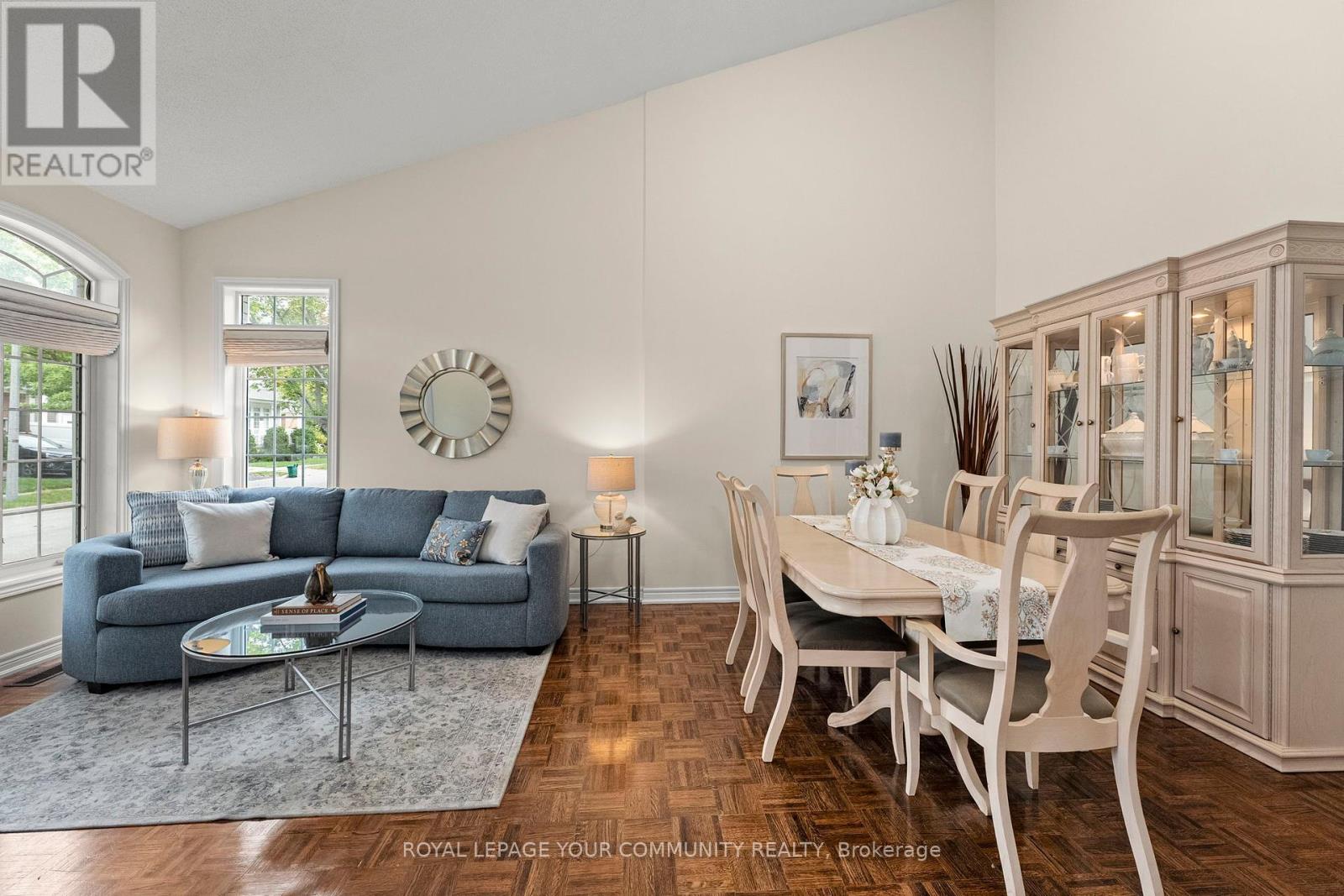 29 Cliveden Place, Markham, Ontario  L6C 2S4 - Photo 4 - N12427920
