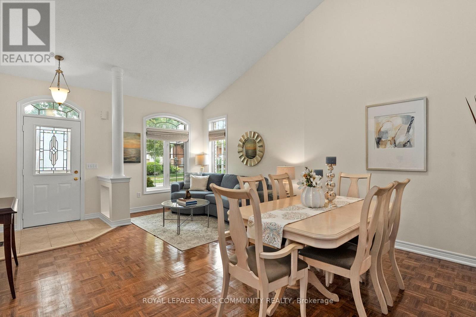 29 Cliveden Place, Markham, Ontario  L6C 2S4 - Photo 5 - N12427920