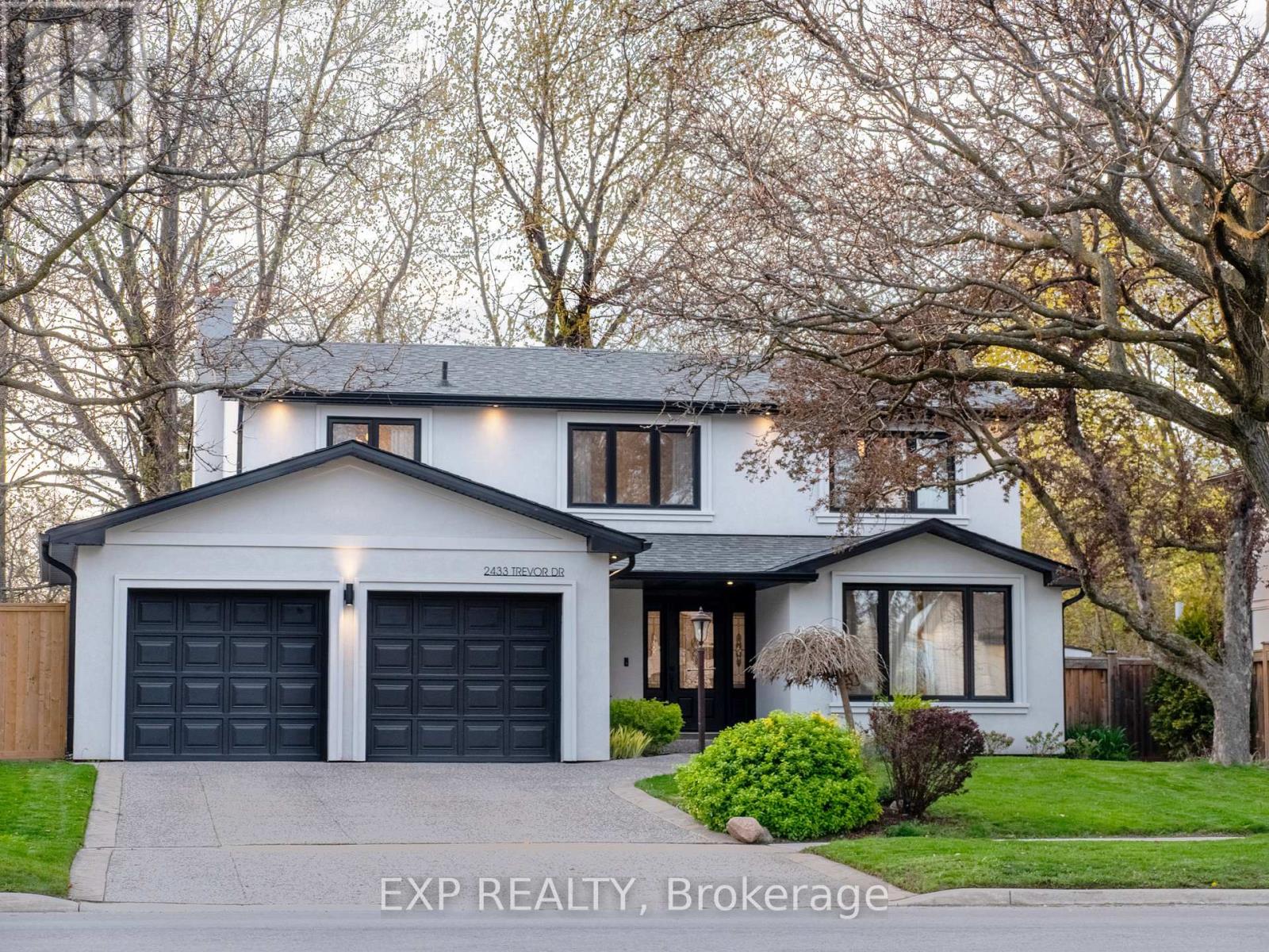 2433 Trevor Drive, Oakville, Ontario  L6L 5C4 - Photo 1 - W12427919