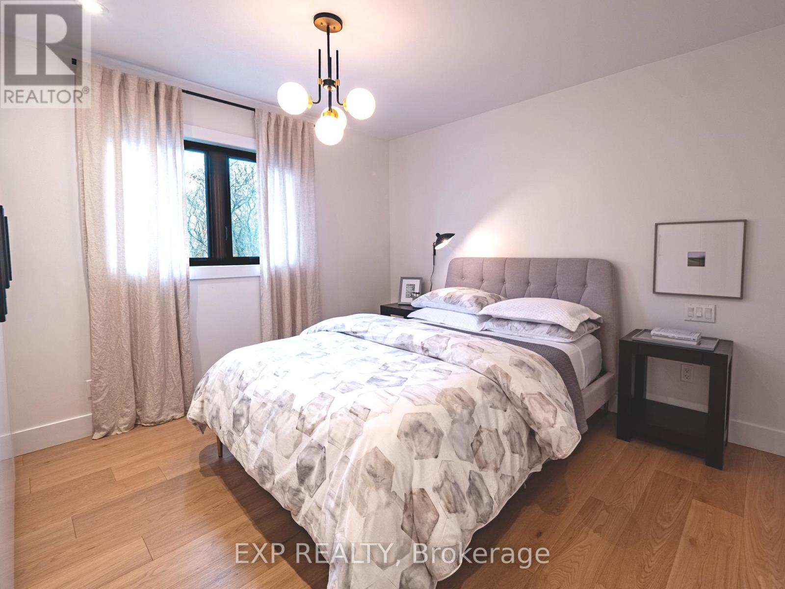 2433 Trevor Drive, Oakville, Ontario  L6L 5C4 - Photo 28 - W12427919