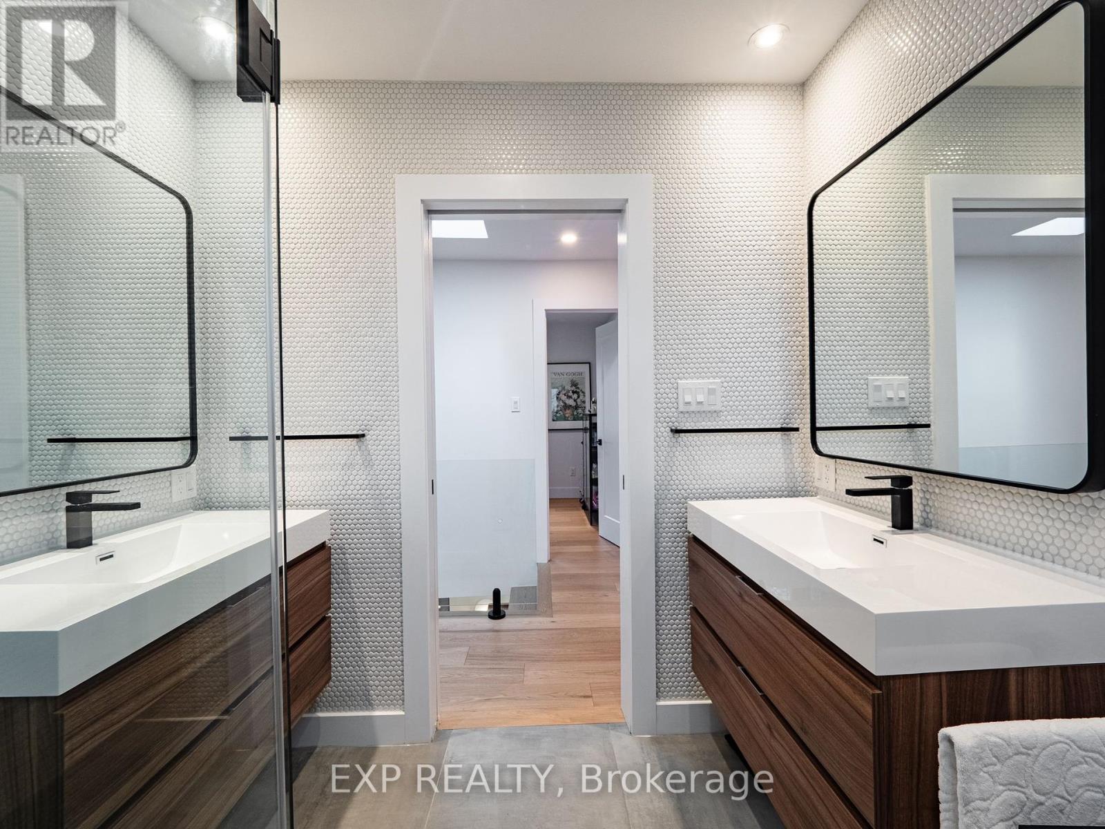 2433 Trevor Drive, Oakville, Ontario  L6L 5C4 - Photo 30 - W12427919