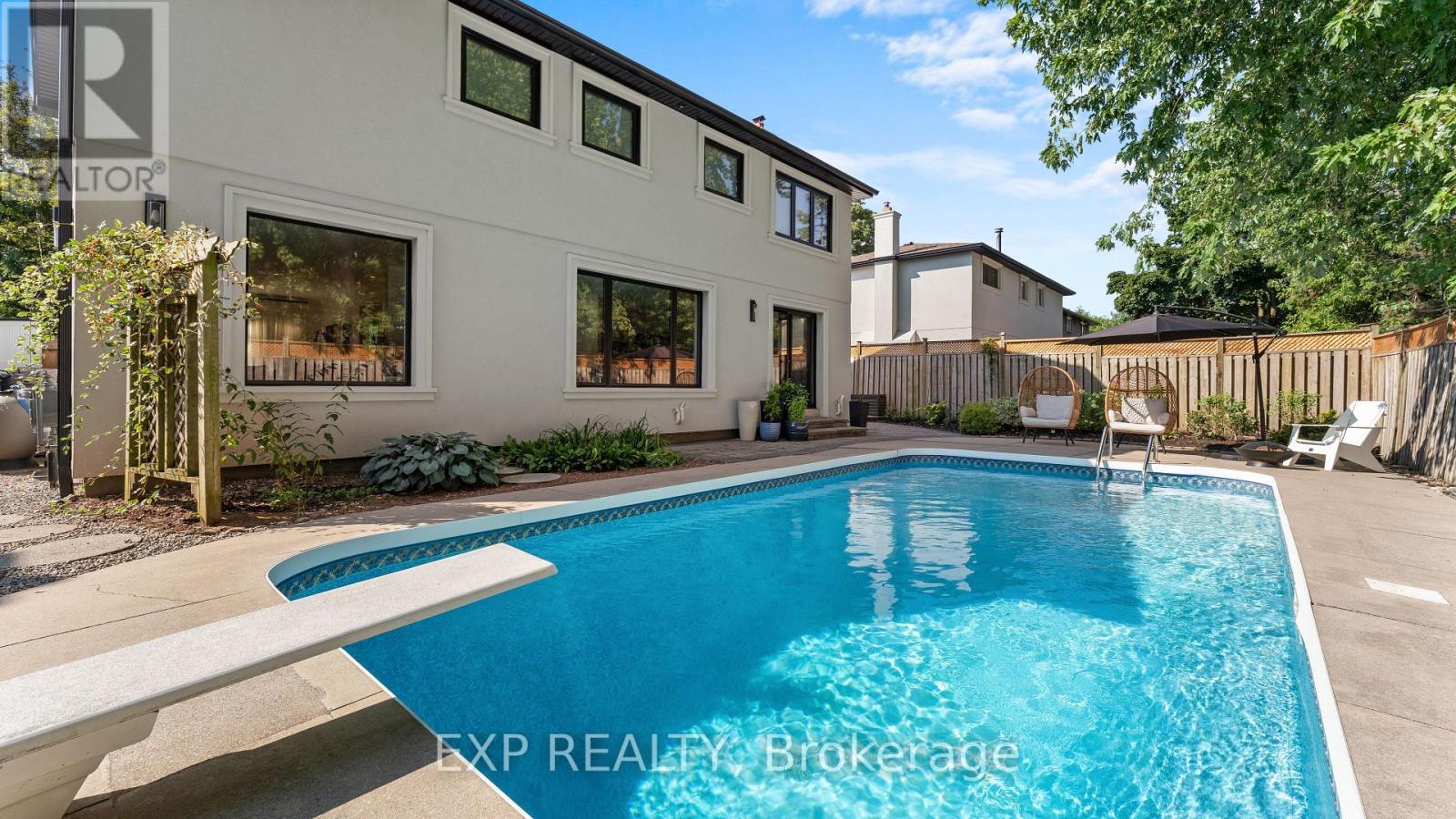 2433 Trevor Drive, Oakville, Ontario  L6L 5C4 - Photo 42 - W12427919