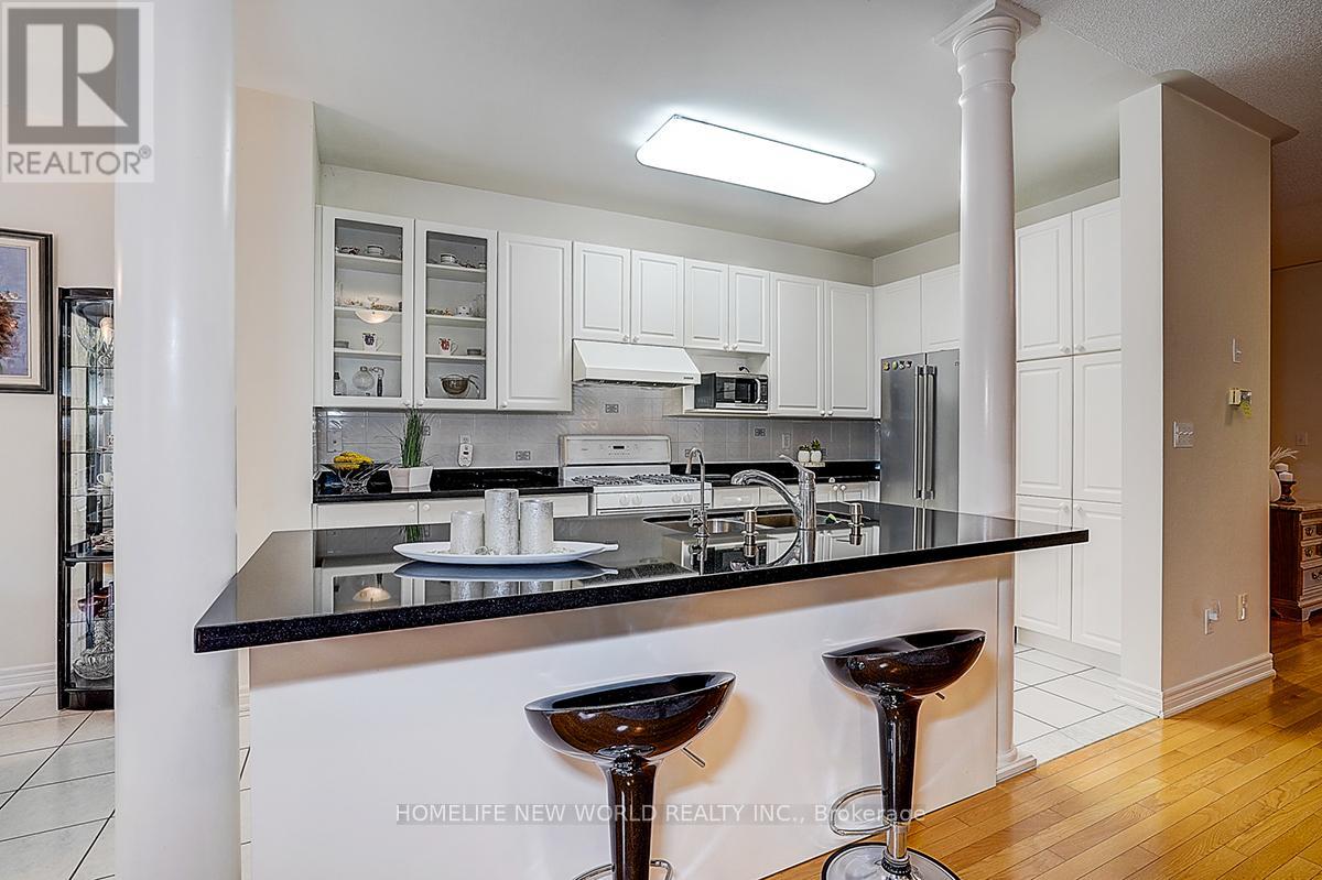 2305 Woodfield Road, Oakville, Ontario  L6H 6Y7 - Photo 19 - W12427921
