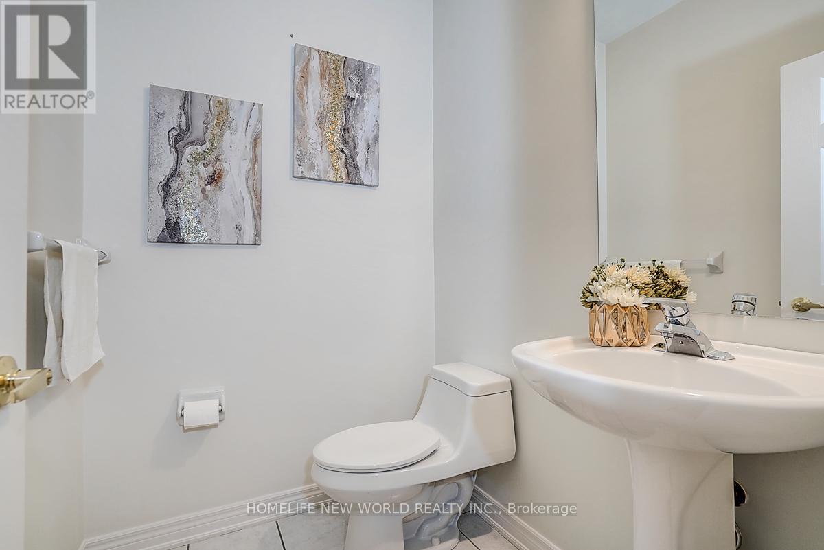 2305 Woodfield Road, Oakville, Ontario  L6H 6Y7 - Photo 42 - W12427921