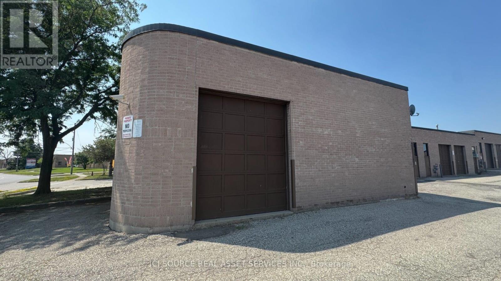 1 - 18 C Strathearn Avenue, Brampton, Ontario  L6T 4Y2 - Photo 3 - W12427952