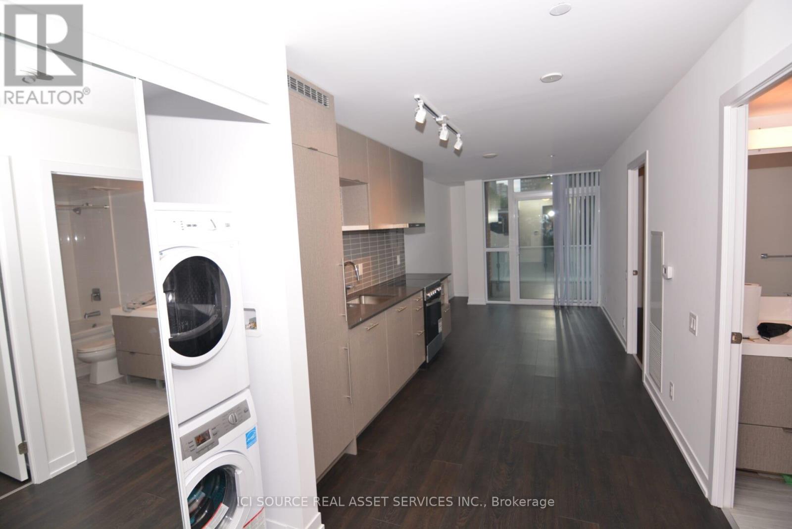 206 - 365 Church Street, Toronto, Ontario  M5B 1H6 - Photo 2 - C12427955