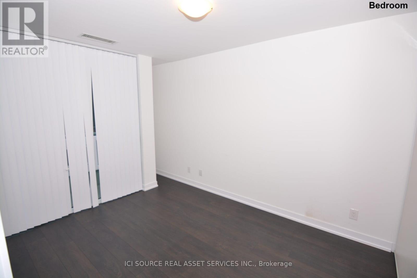 206 - 365 Church Street, Toronto, Ontario  M5B 1H6 - Photo 4 - C12427955