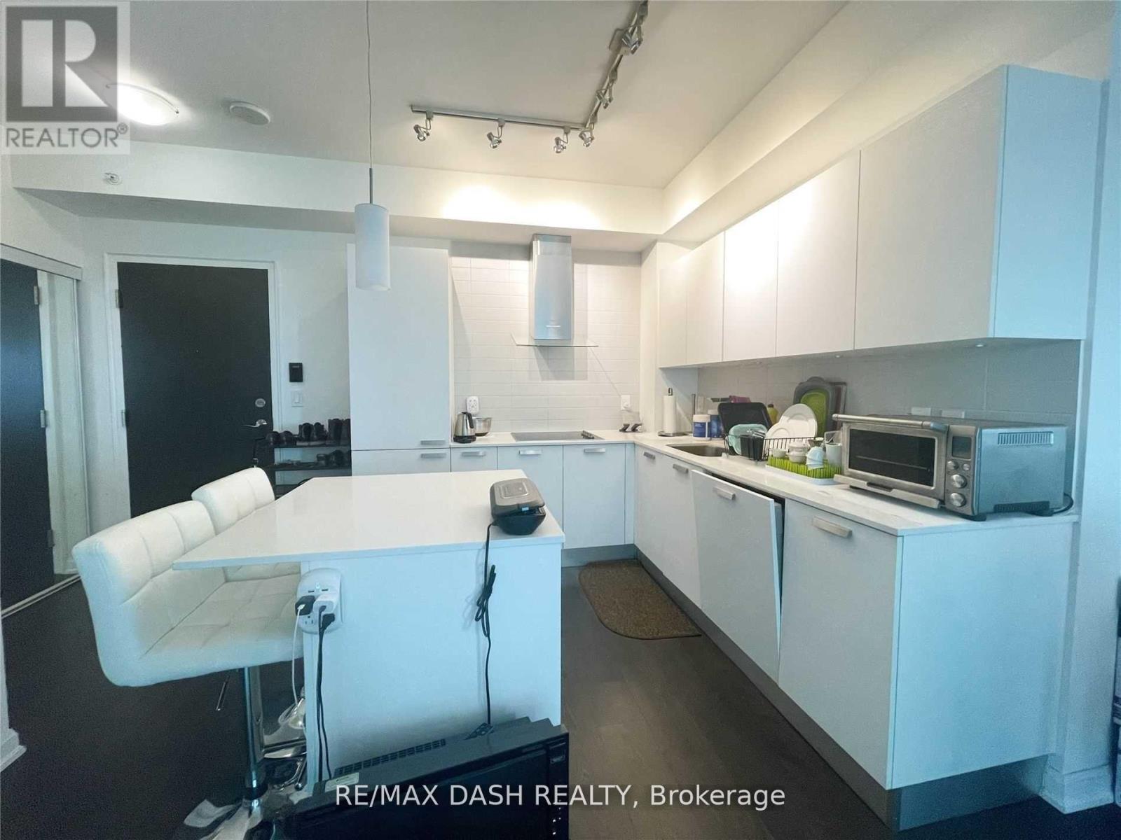 2801 - 11 Bogert Avenue, Toronto, Ontario  M2N 0H4 - Photo 3 - C12427959