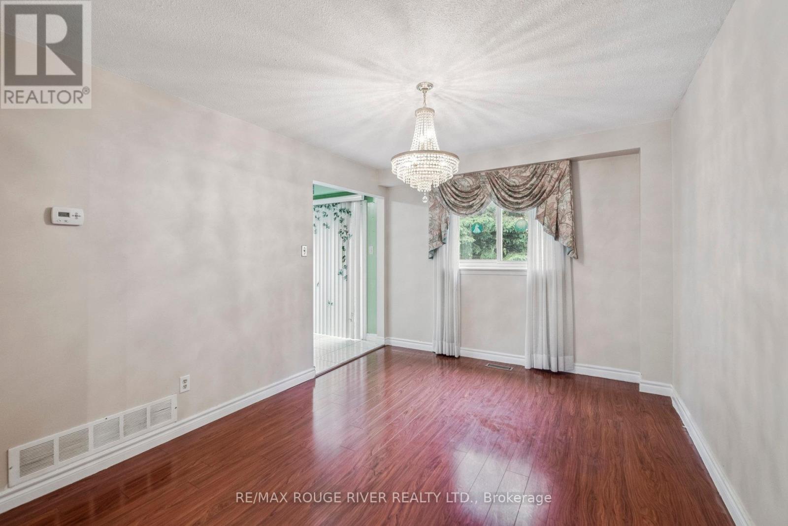 6 Scotney Grove, Toronto, Ontario  M1B 2S4 - Photo 11 - E12427968