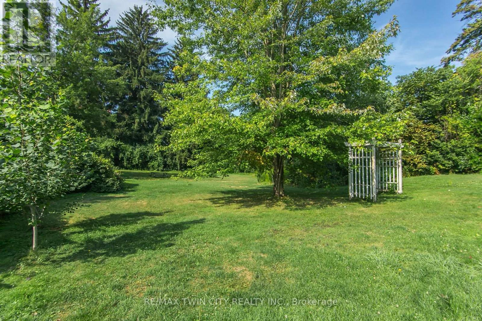 346 Wellington Street, Ingersoll, Ontario  N5C 1T4 - Photo 27 - X12427930