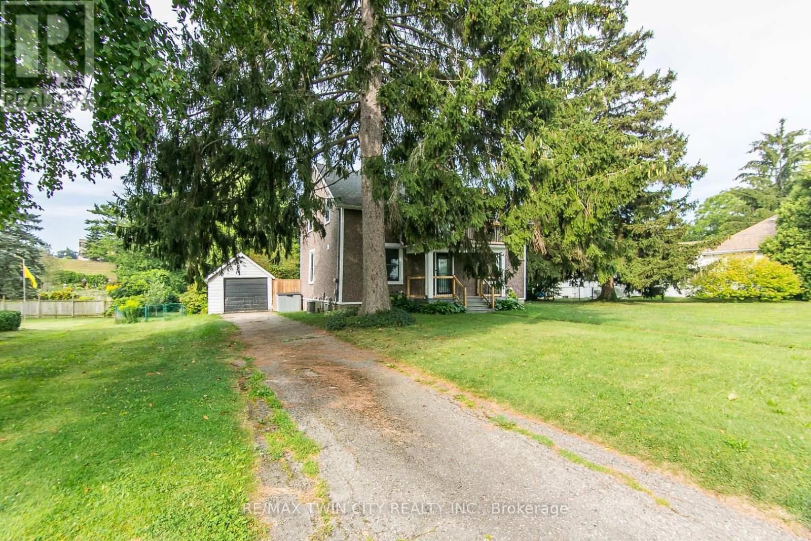 346 Wellington Street, Ingersoll, Ontario  N5C 1T4 - Photo 30 - X12427930