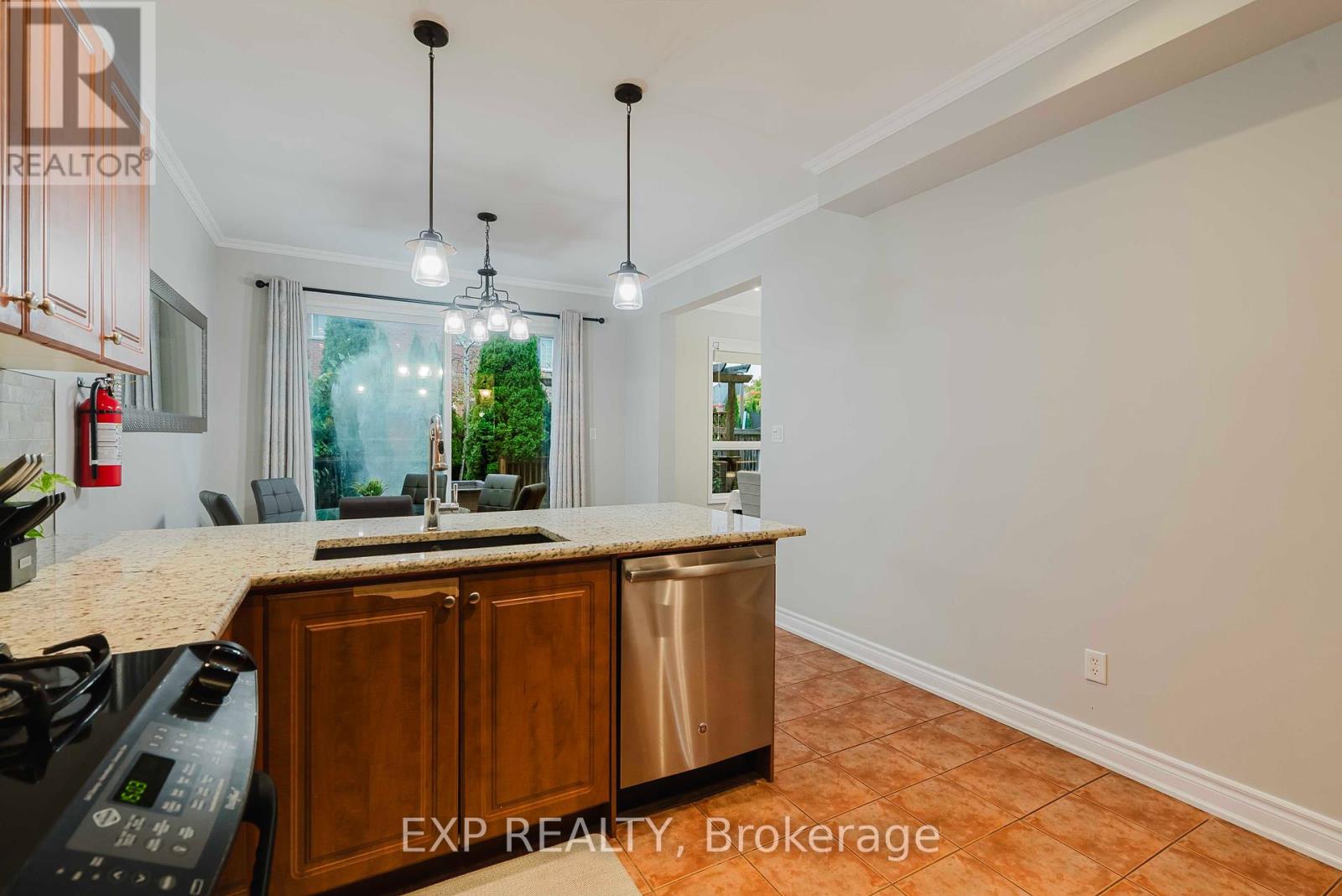 120 Portage Avenue, Richmond Hill, Ontario  L4E 4P7 - Photo 18 - N12427957
