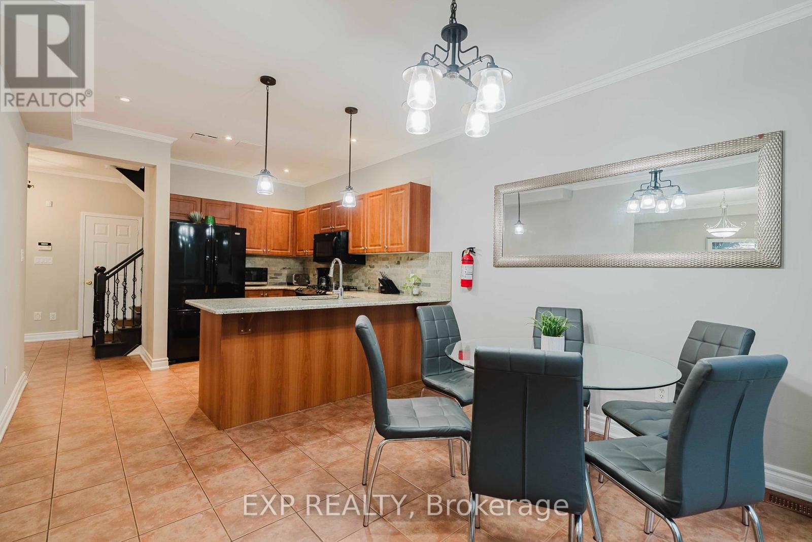 120 Portage Avenue, Richmond Hill, Ontario  L4E 4P7 - Photo 22 - N12427957