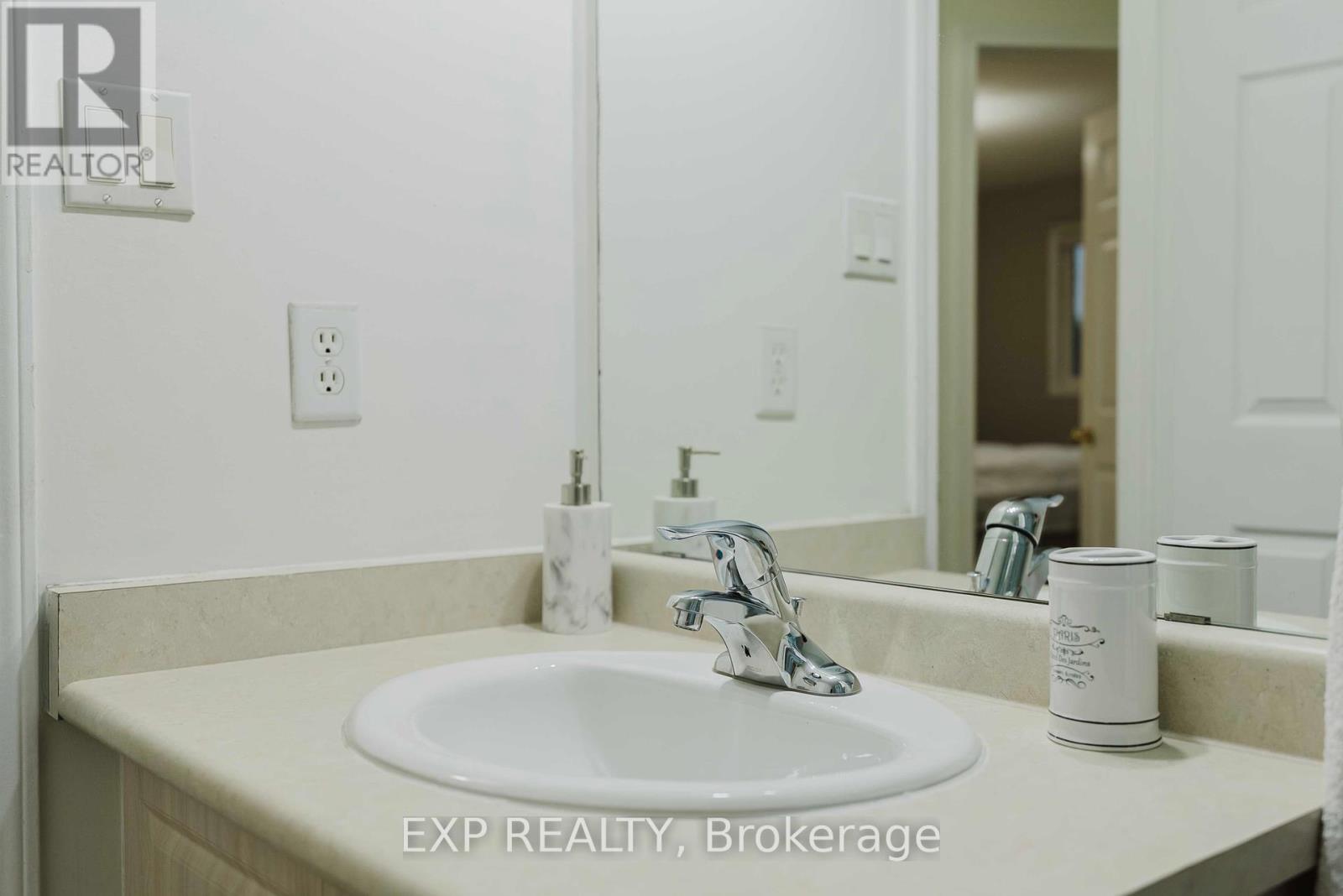 120 Portage Avenue, Richmond Hill, Ontario  L4E 4P7 - Photo 44 - N12427957