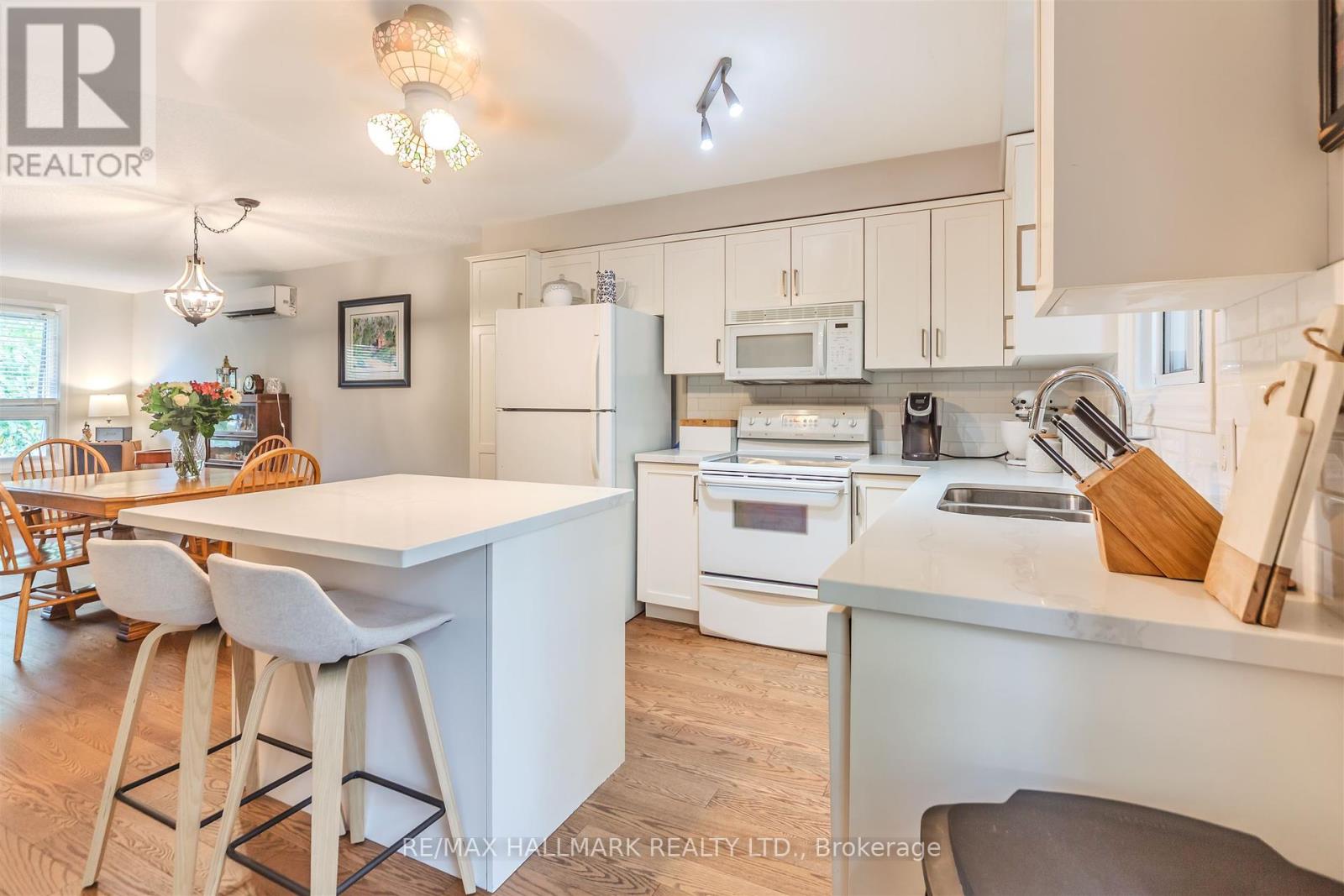 2 Bryan Court, New Tecumseth, Ontario  L0G 1W0 - Photo 16 - N12427963