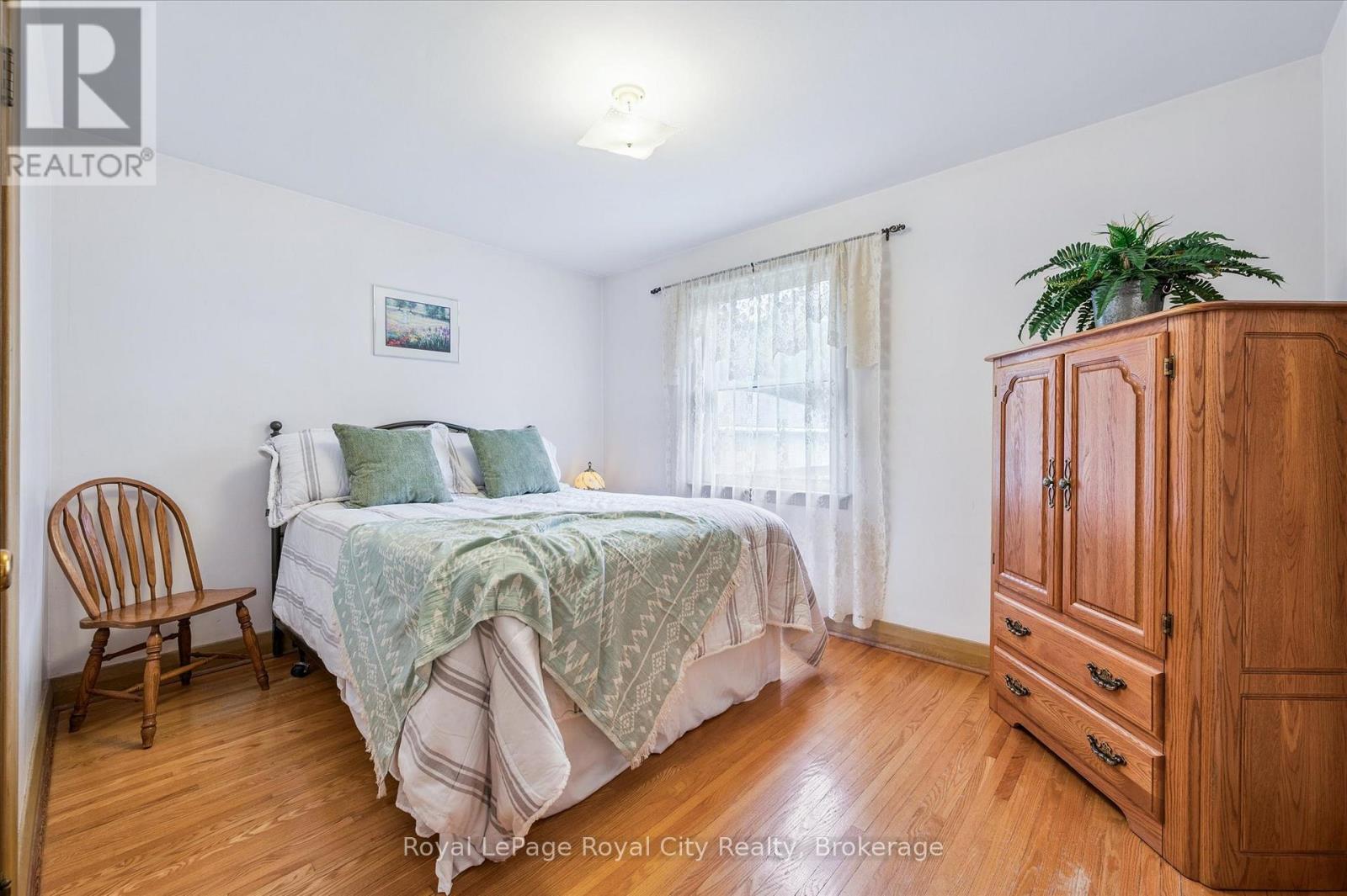 133 Emma Street, Guelph, Ontario  N1E 1V2 - Photo 18 - X12427972