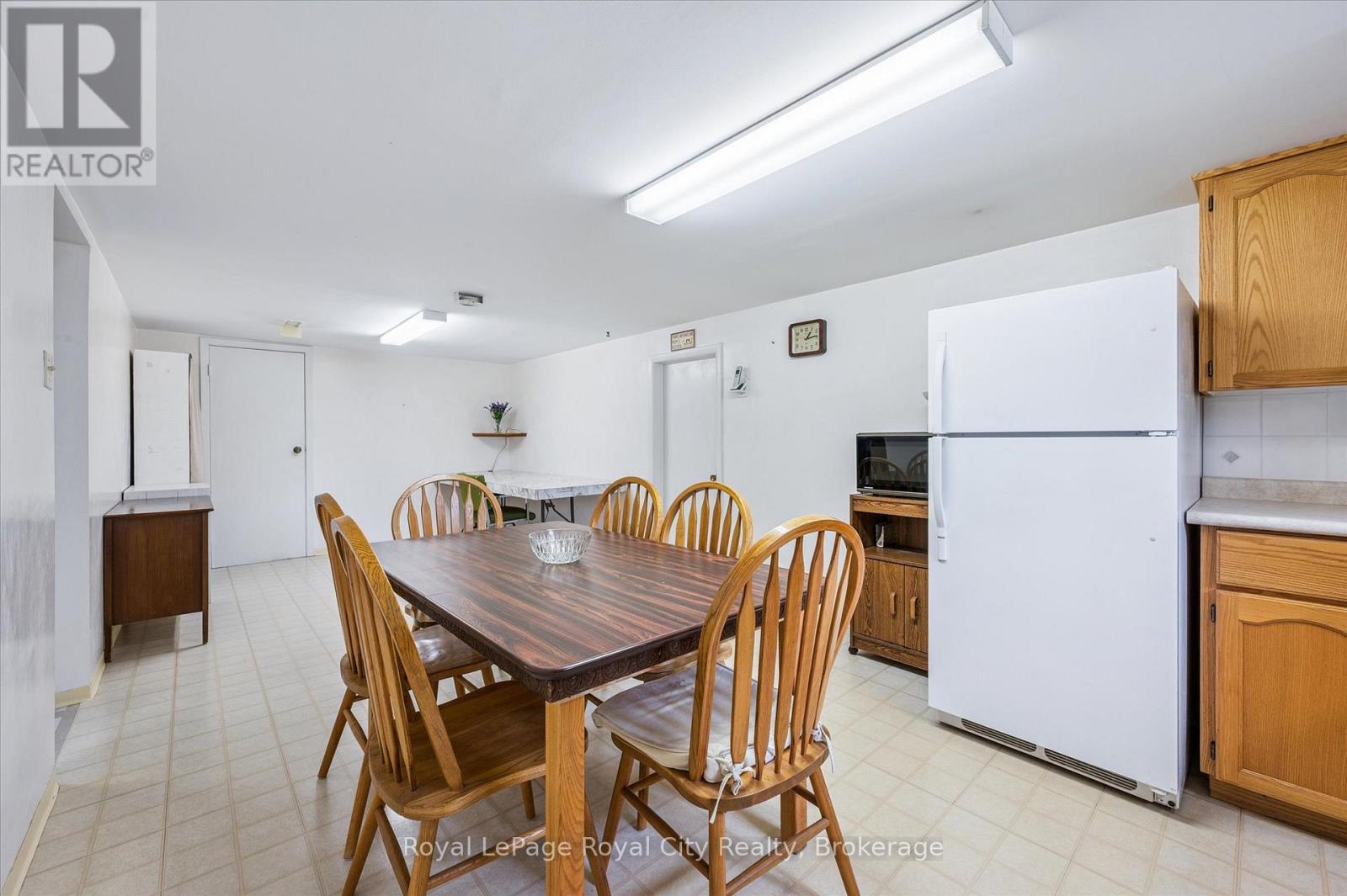 133 Emma Street, Guelph, Ontario  N1E 1V2 - Photo 32 - X12427972