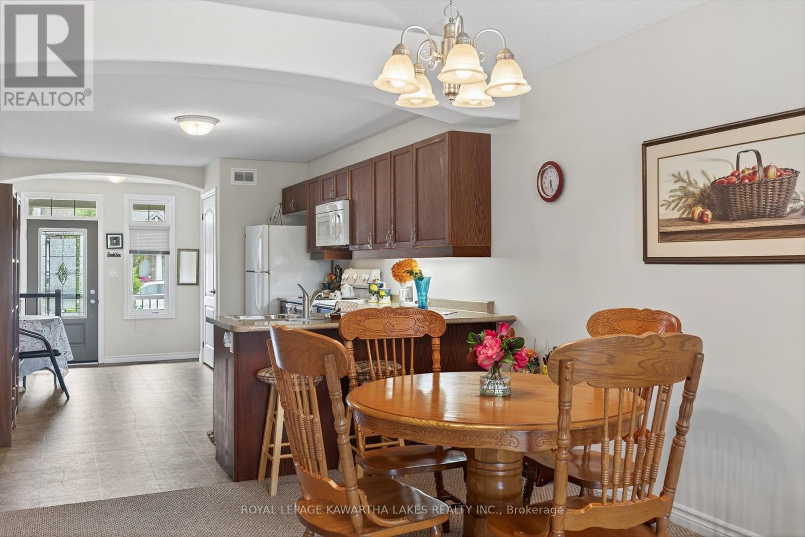 26 Chadwin Drive, Kawartha Lakes, Ontario  K9V 0E9 - Photo 13 - X12427987