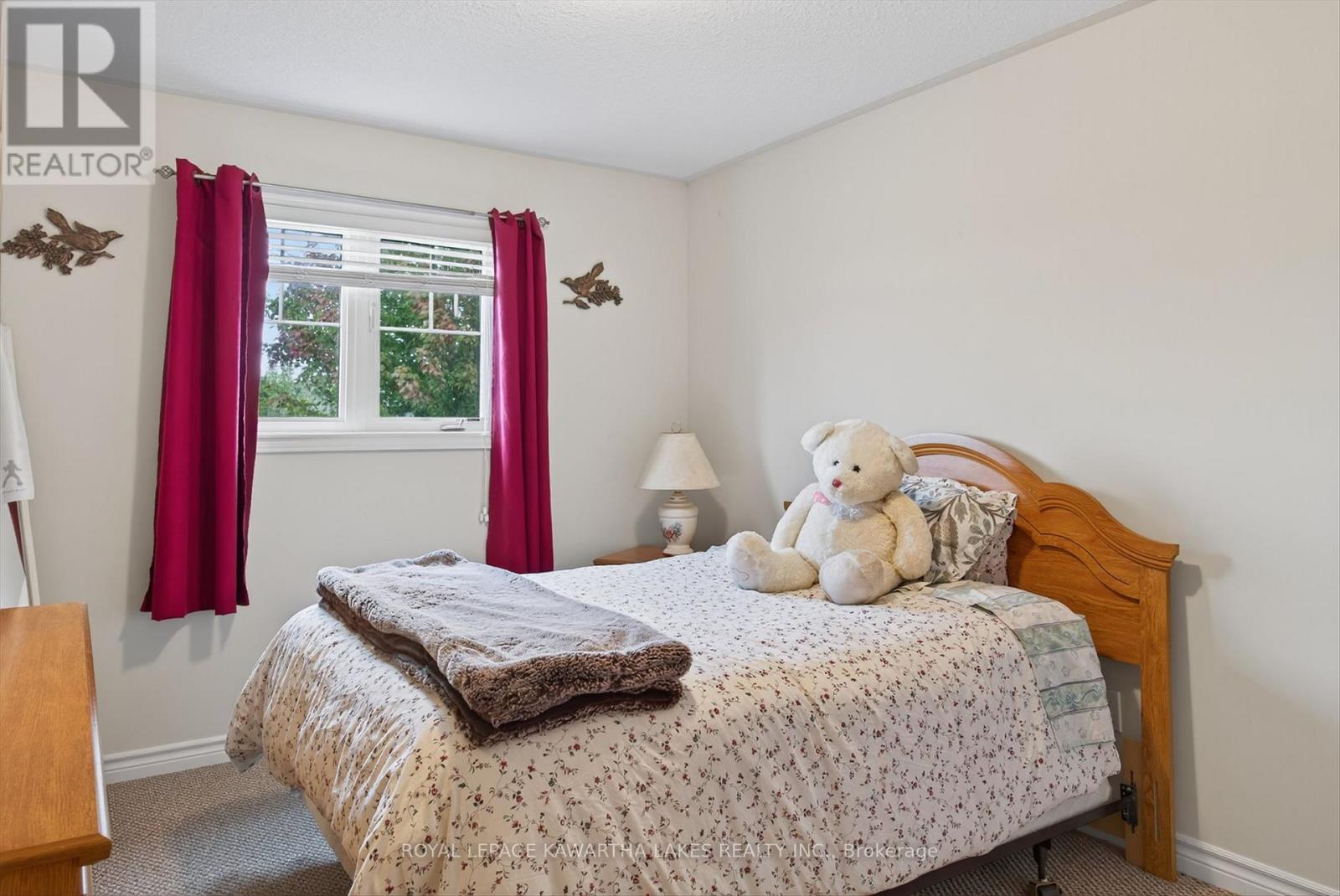 26 Chadwin Drive, Kawartha Lakes, Ontario  K9V 0E9 - Photo 15 - X12427987