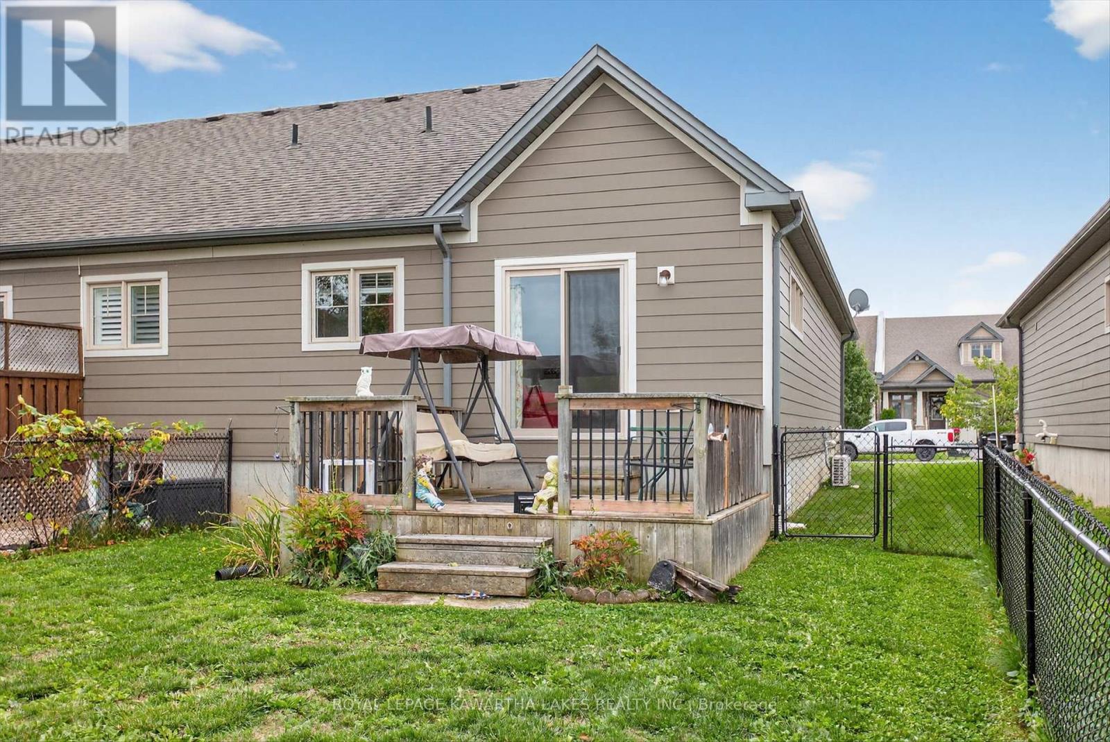 26 Chadwin Drive, Kawartha Lakes, Ontario  K9V 0E9 - Photo 28 - X12427987