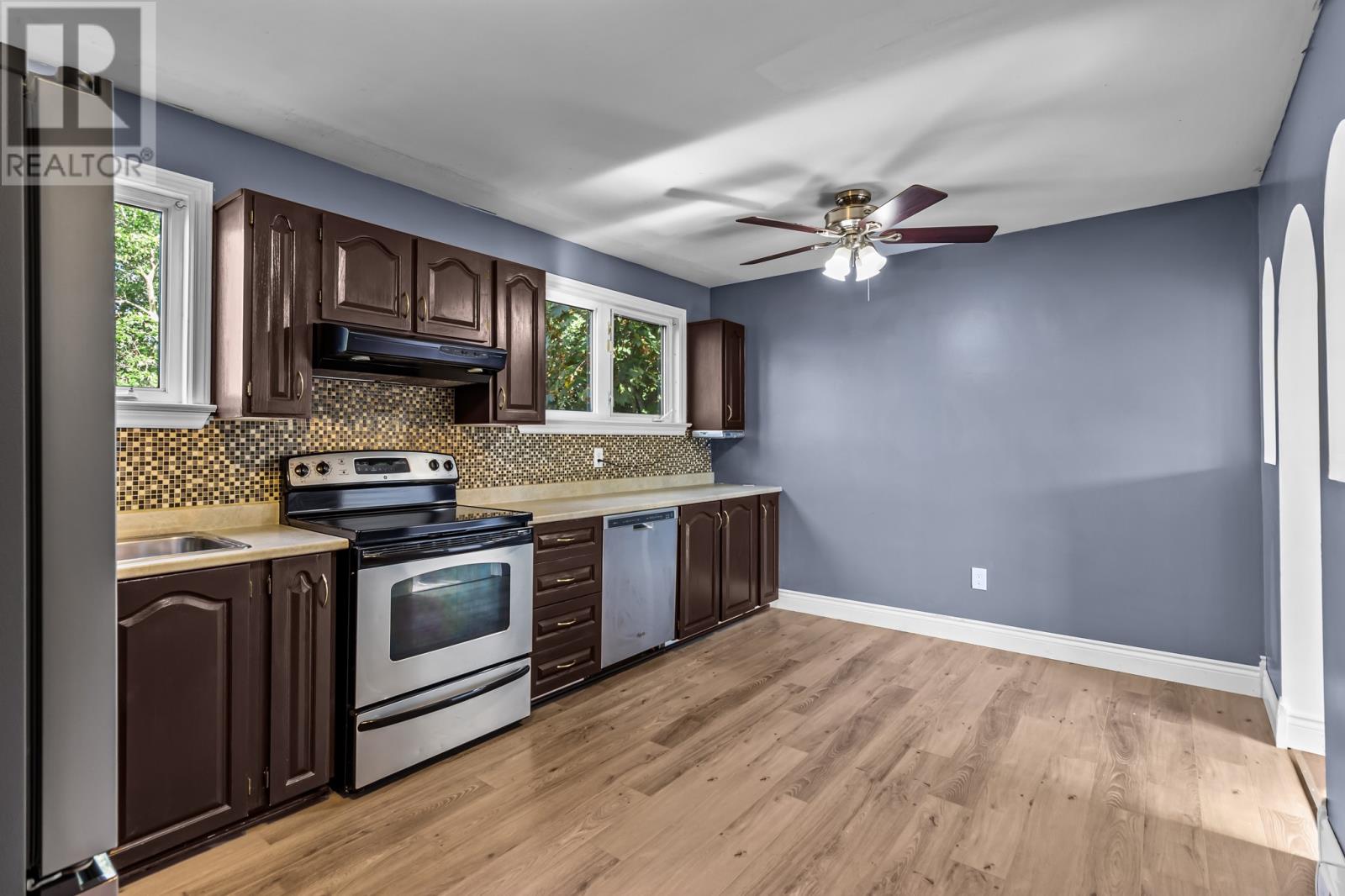 91a Commonwealth Avenue, Mount Pearl, Newfoundland & Labrador  A1N 1X1 - Photo 3 - 1290930