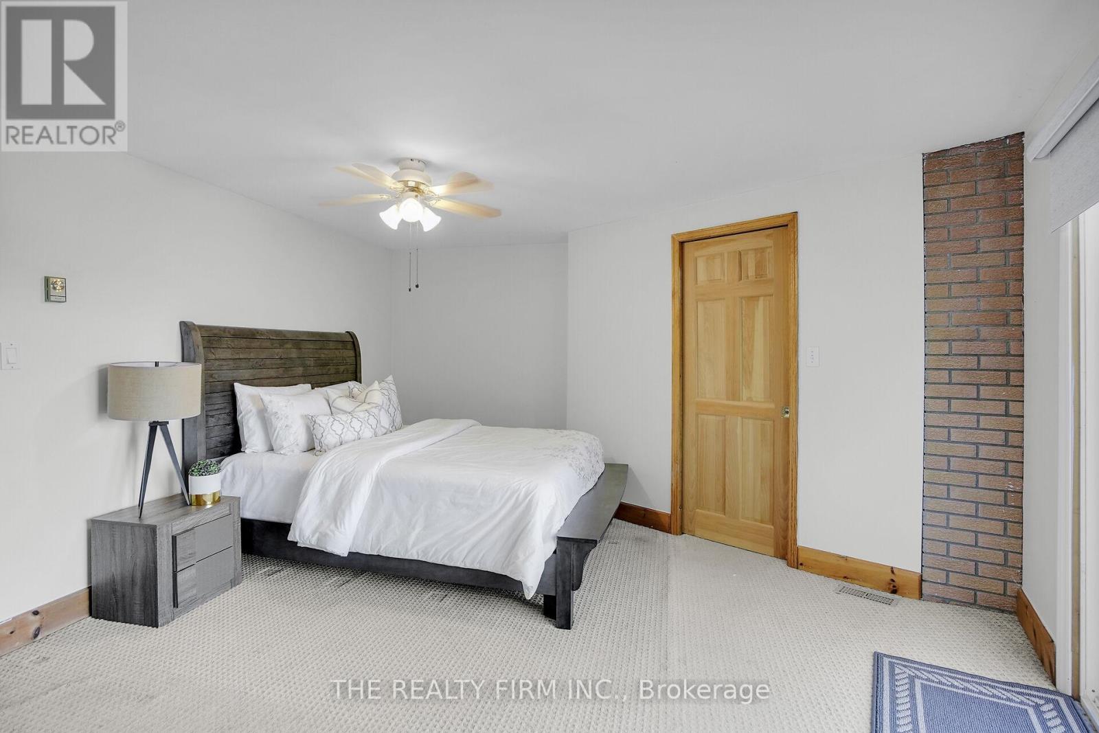 3692 Beverly Glen, Plympton-Wyoming, Ontario  N0N 1E0 - Photo 25 - X12427983