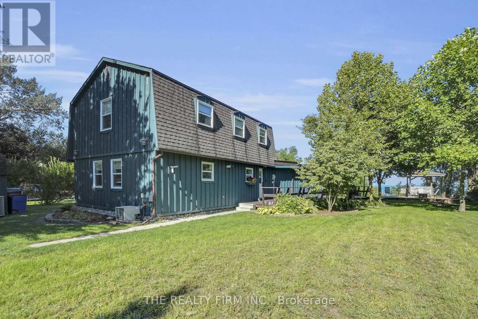 3692 Beverly Glen, Plympton-Wyoming, Ontario  N0N 1E0 - Photo 40 - X12427983