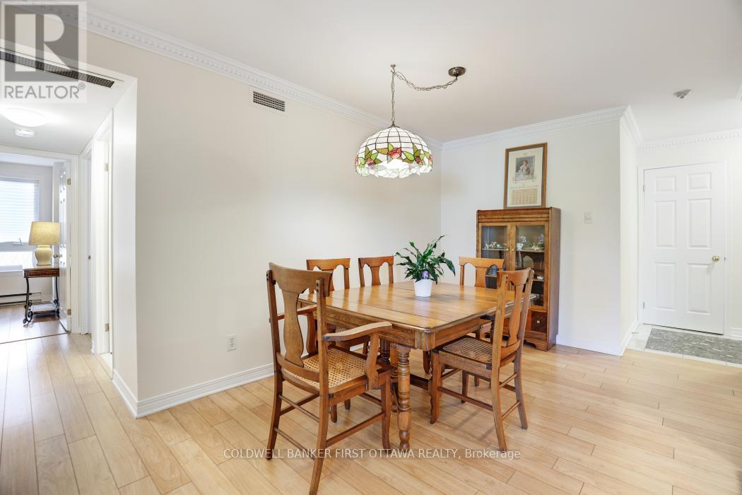 303 - 939 North River Road, Ottawa, Ontario  K1K 3V2 - Photo 10 - X12427976