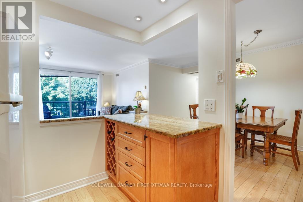 303 - 939 North River Road, Ottawa, Ontario  K1K 3V2 - Photo 13 - X12427976