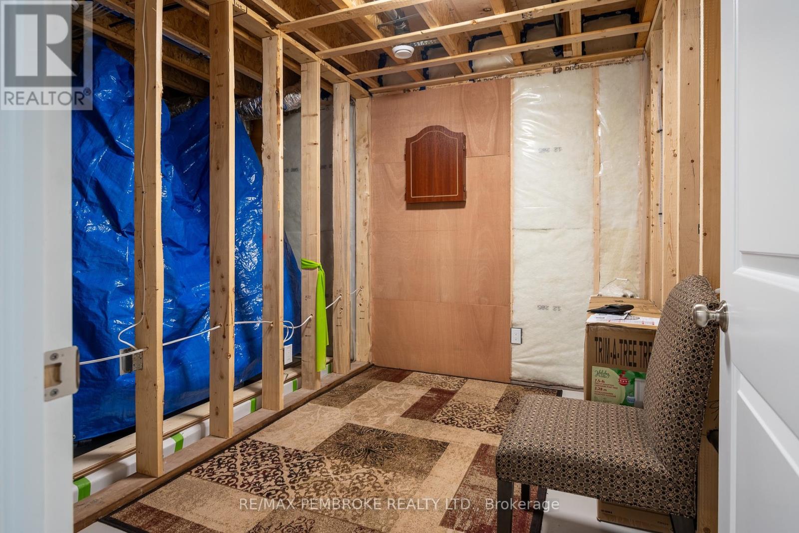 36 Zachary Street, Petawawa, Ontario  K8H 0G5 - Photo 43 - X12427982