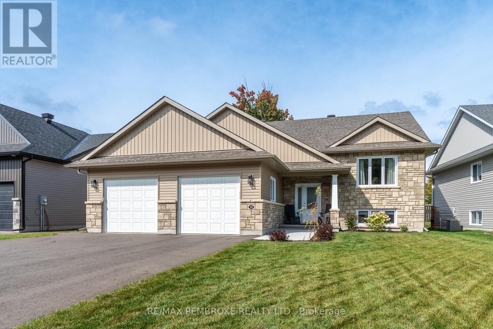36 Zachary Street, Petawawa, Ontario  K8H 0G5 - Photo 50 - X12427982
