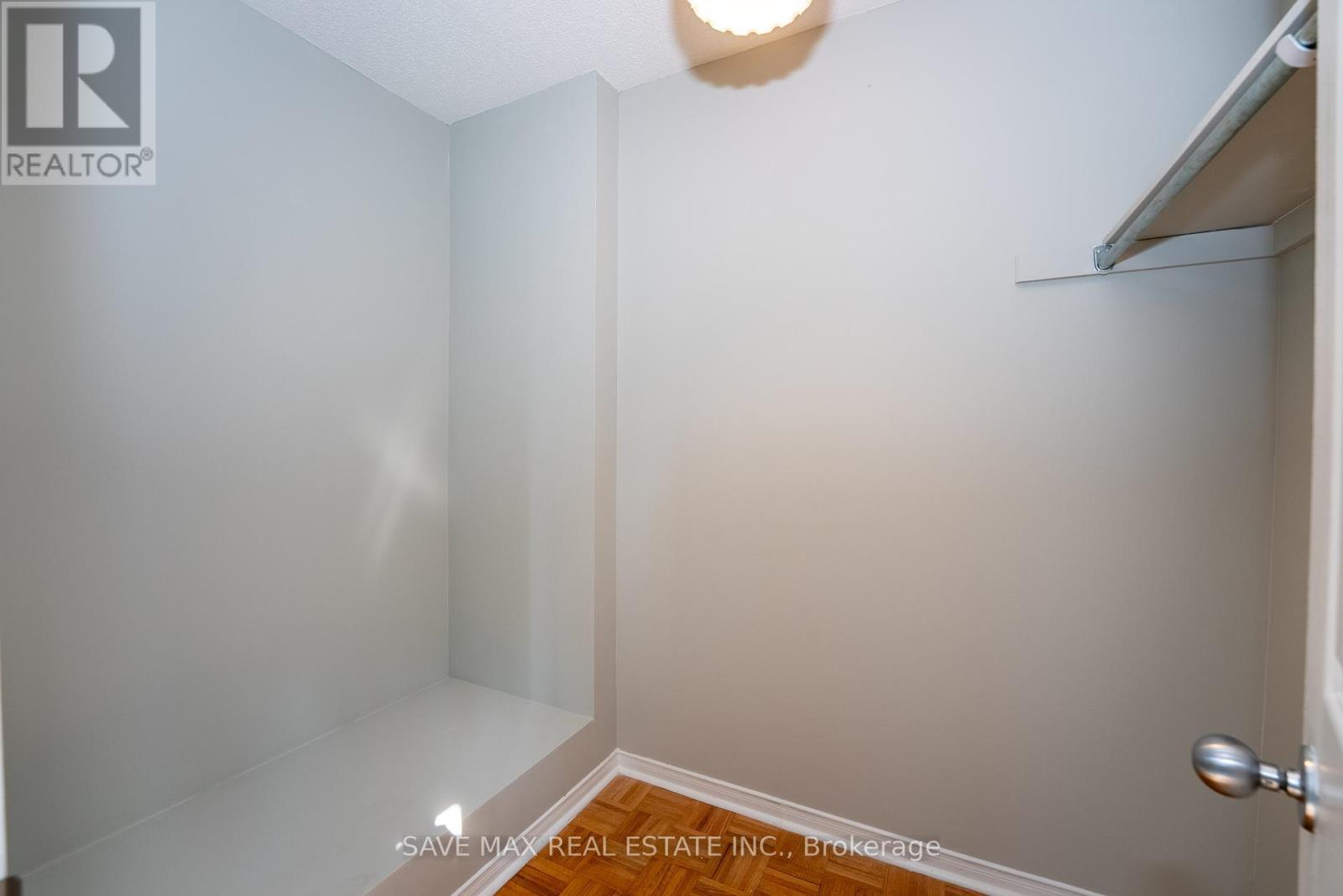33 Heathwood Drive, Brampton, Ontario  L7A 1Y6 - Photo 18 - W12427966